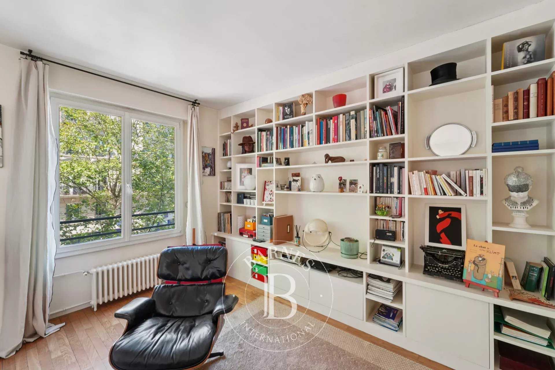 Paris  - Piso 2 Cuartos, 1 Habitacion