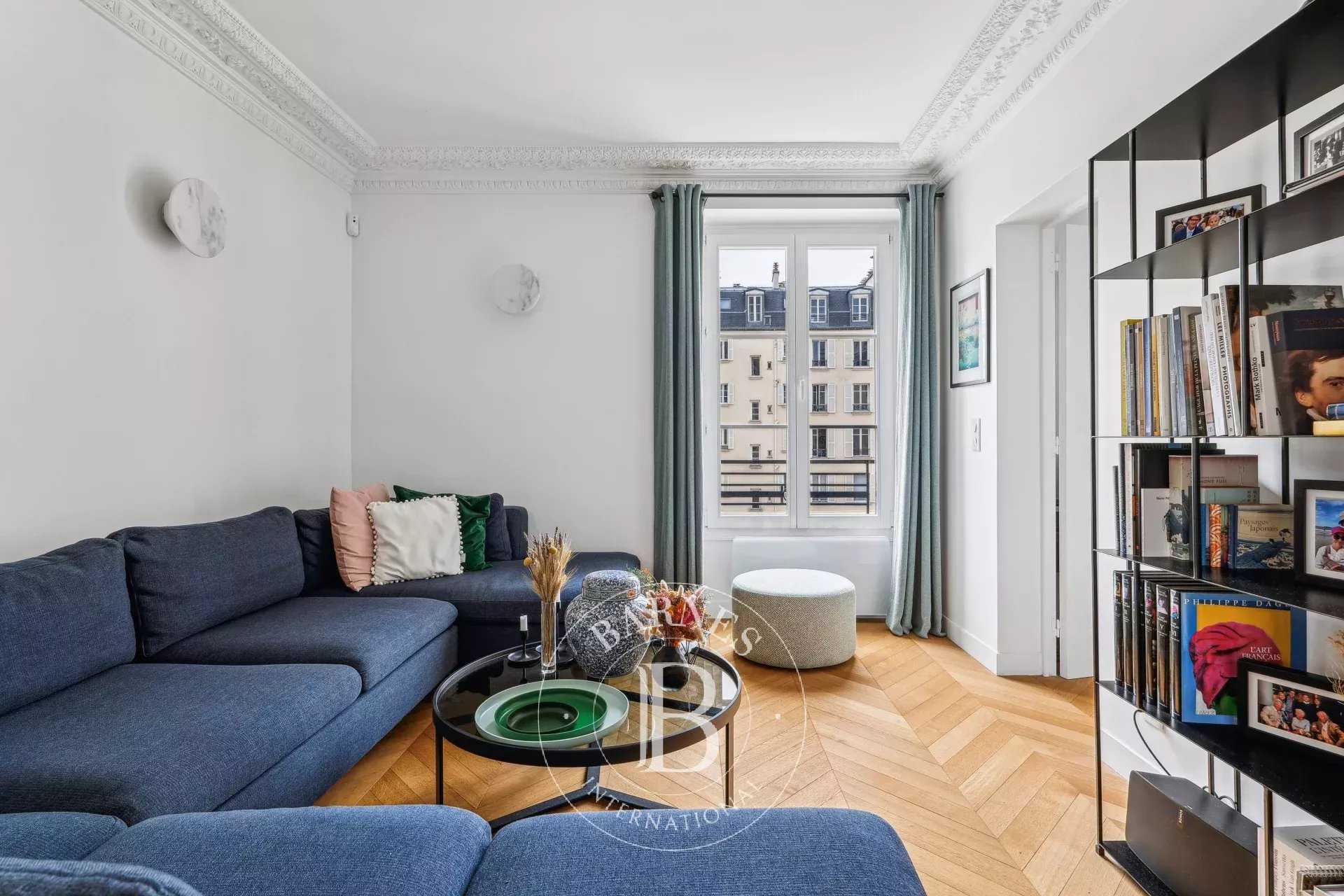 Paris  - Appartement 4 Pièces 2 Chambres