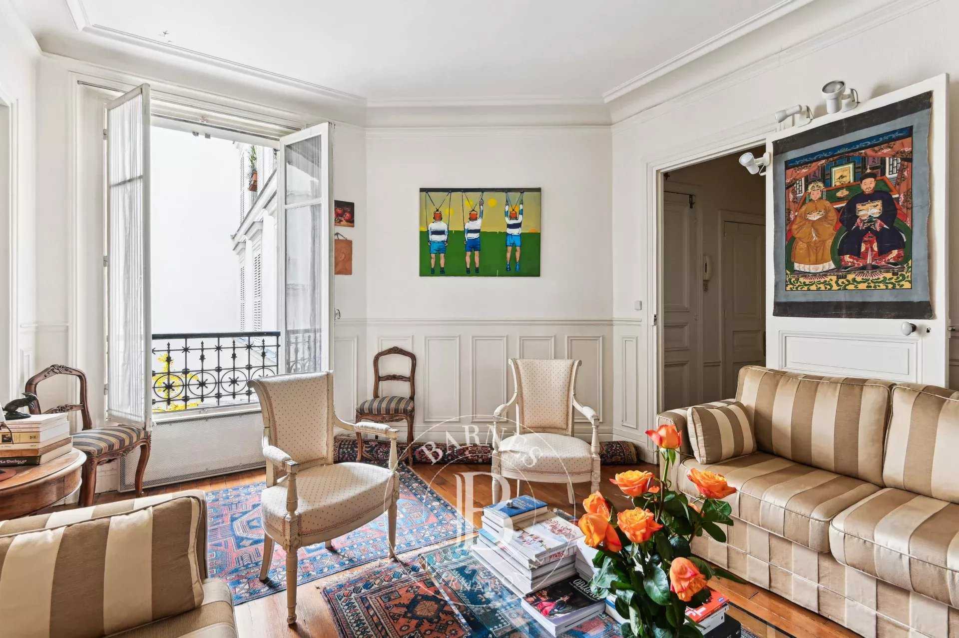 Paris  - Appartement 2 Pièces, 1 Chambre