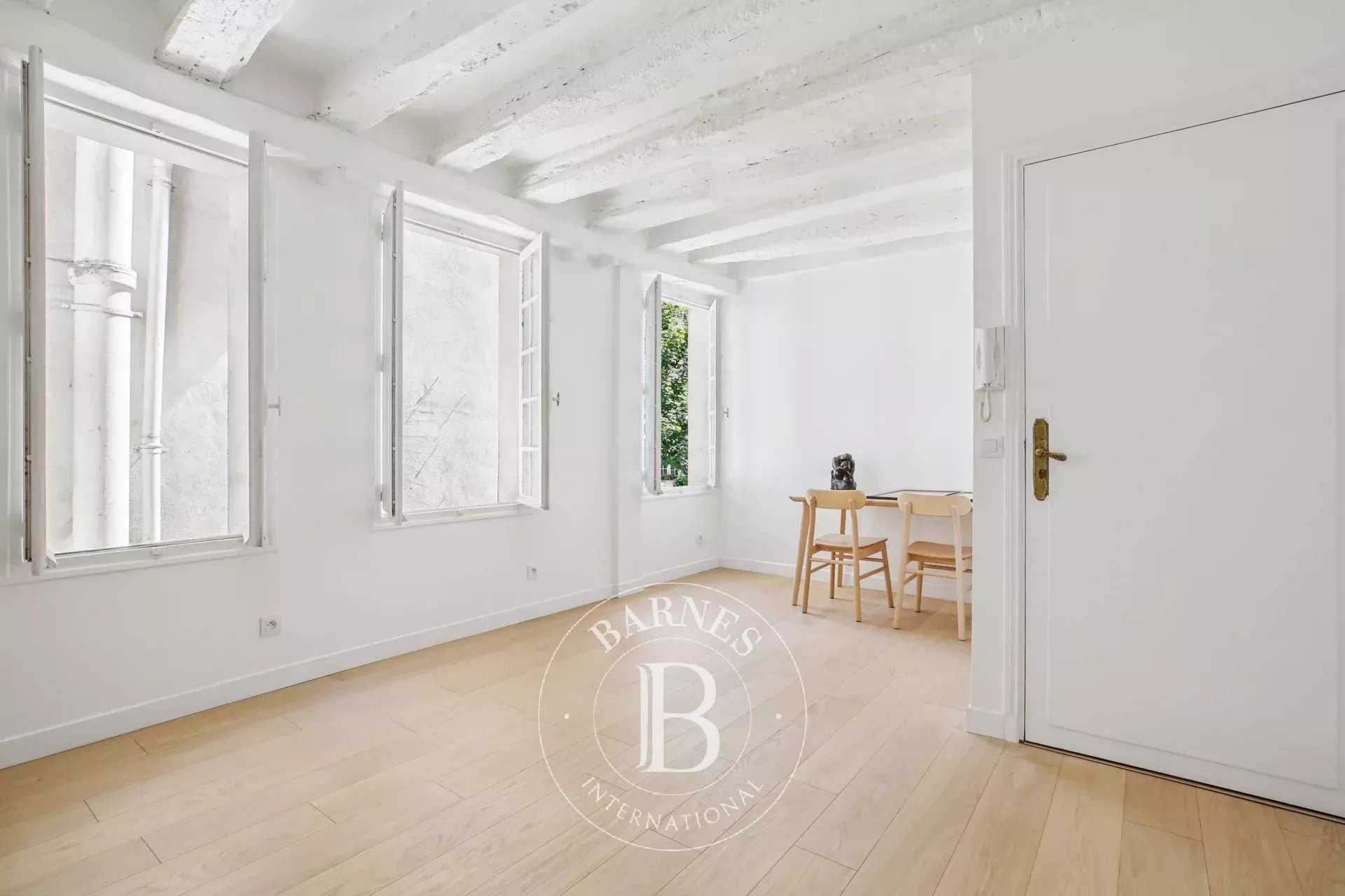 Paris  - Piso 2 Cuartos, 1 Habitacion