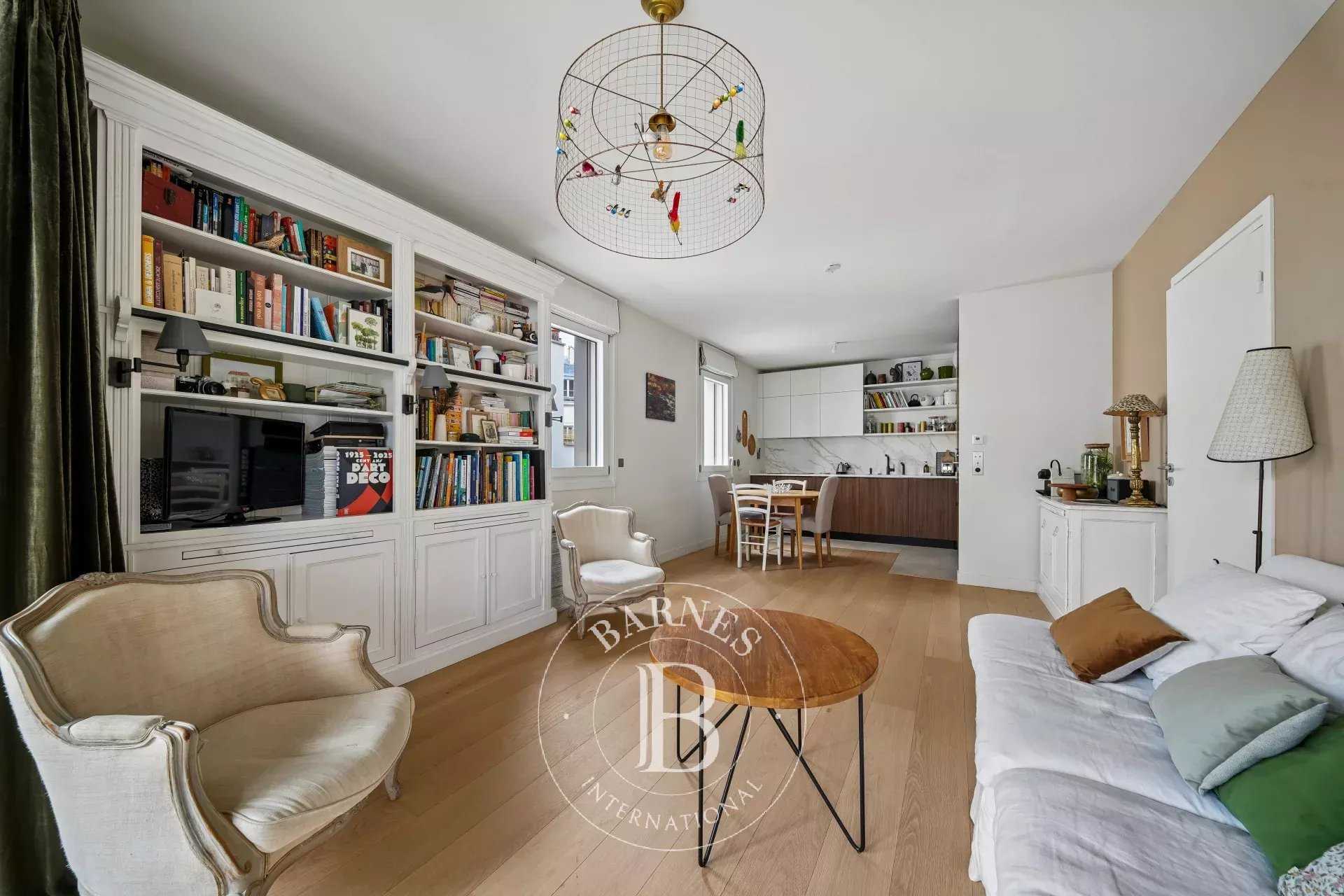 Paris  - Appartement 3 Pi&egrave;ces 2 Chambres