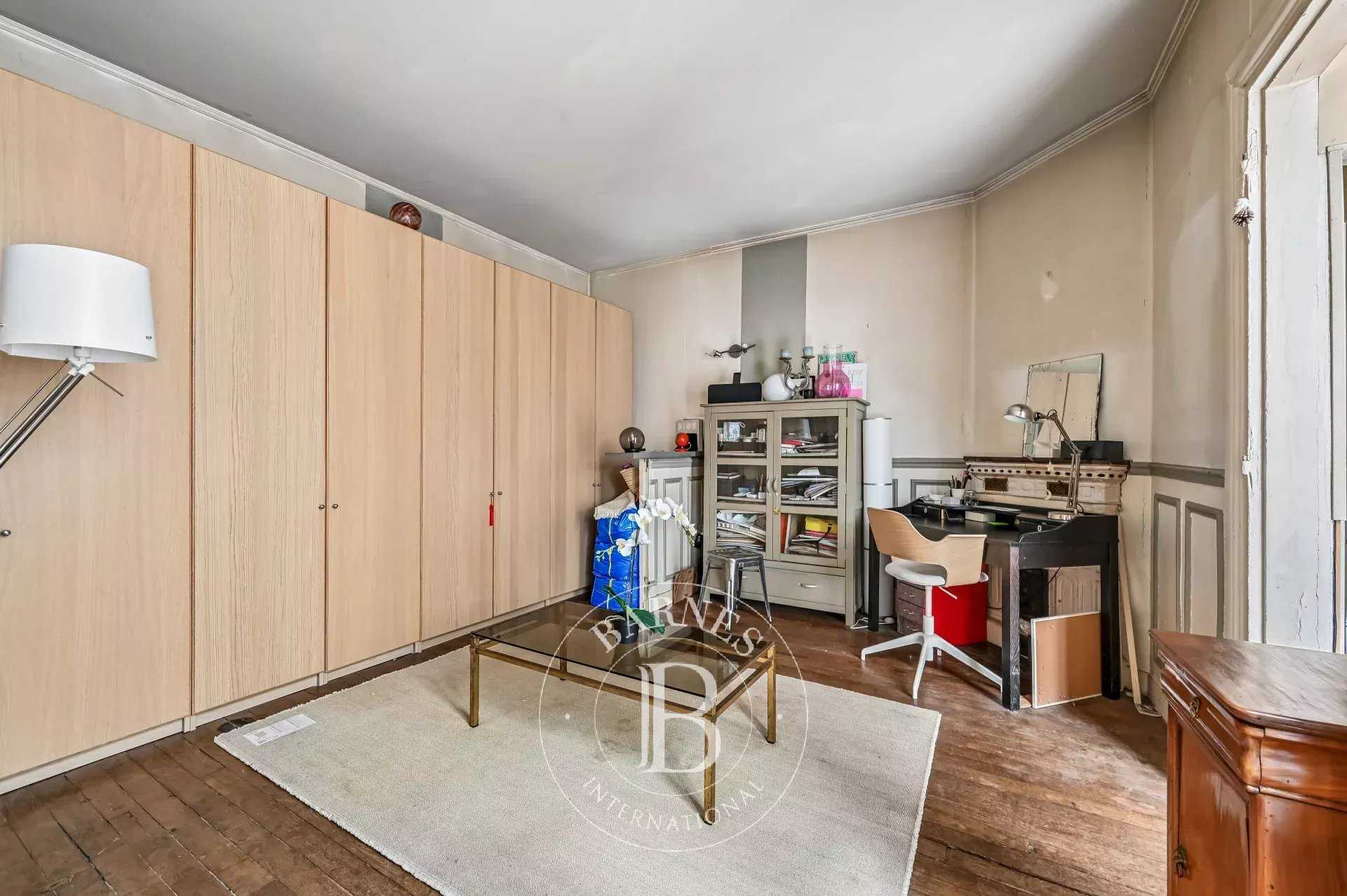 Paris  - Appartement 2 Pi&egrave;ces, 1 Chambre