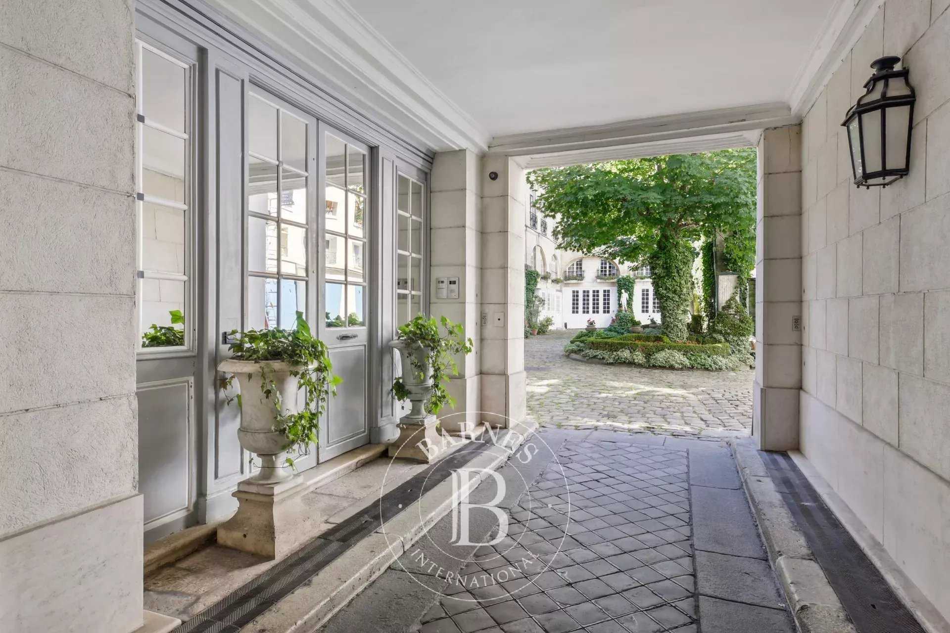 Paris  - Piso 2 Cuartos, 1 Habitacion