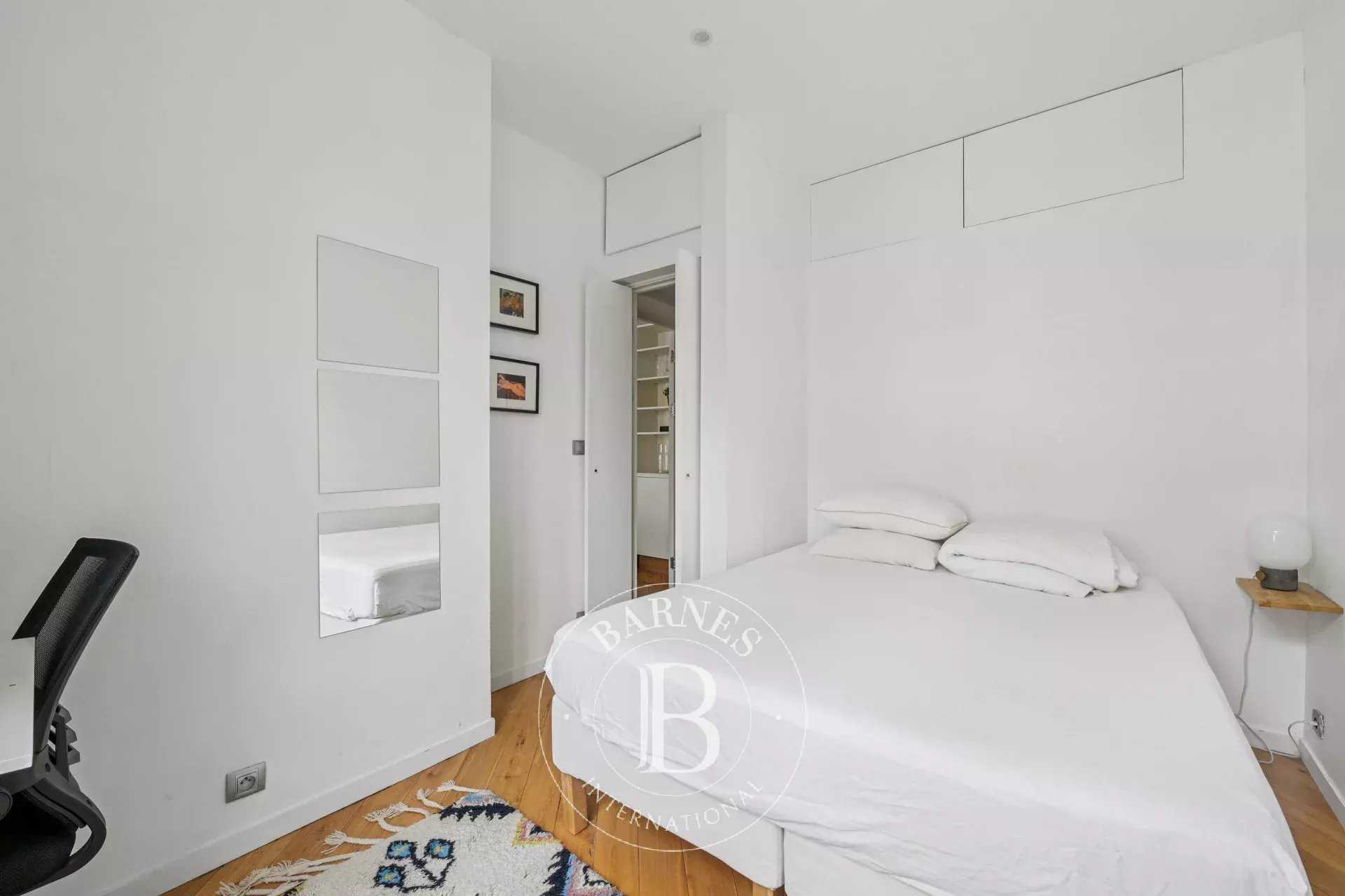 Paris  - Appartement 3 Pi&egrave;ces 2 Chambres