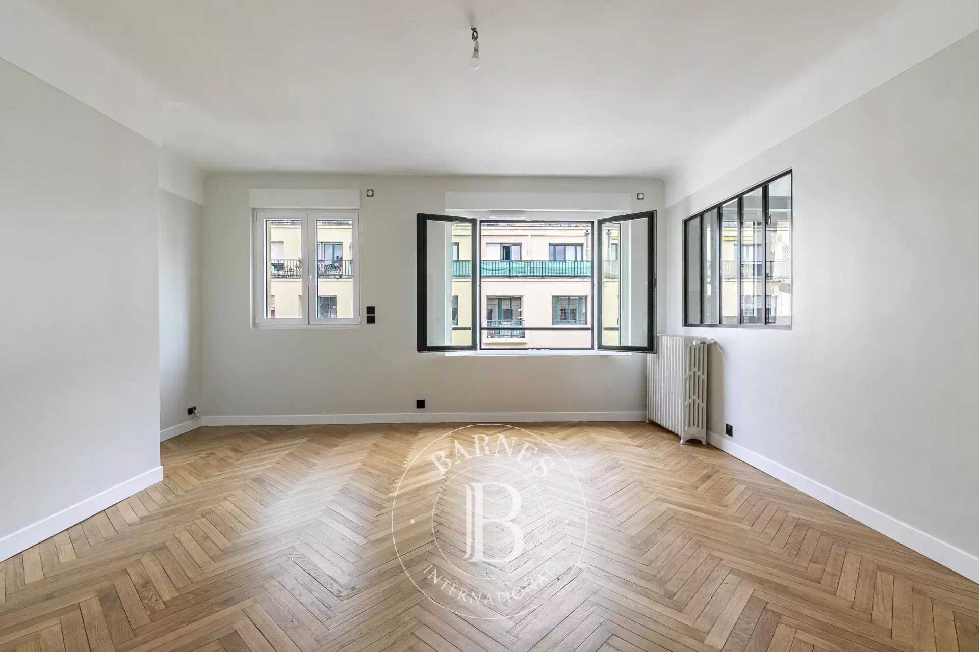 Paris  - Apartment 2 Bedrooms