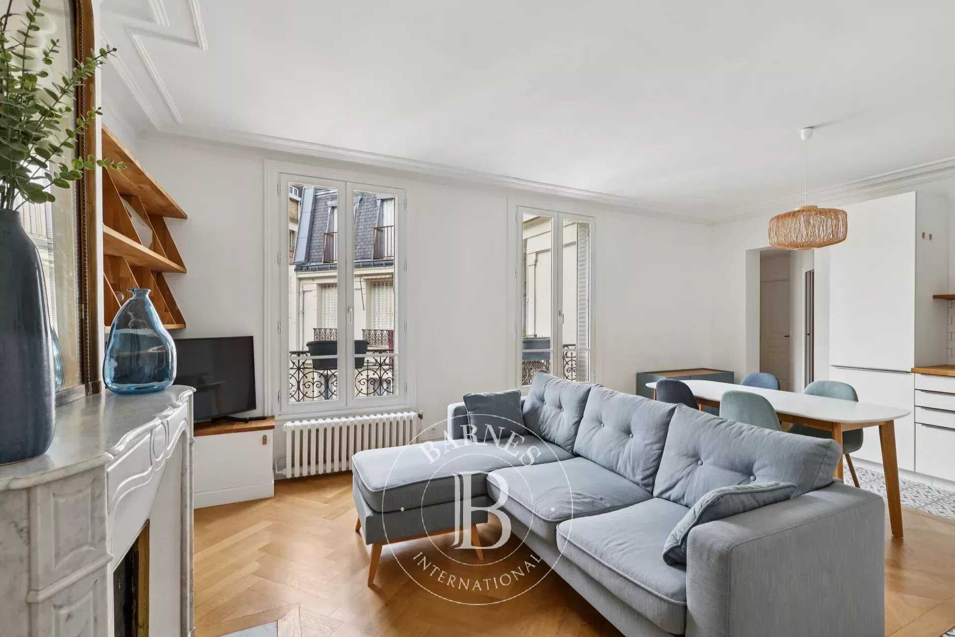 Paris  - Appartement 3 Pi&egrave;ces 2 Chambres