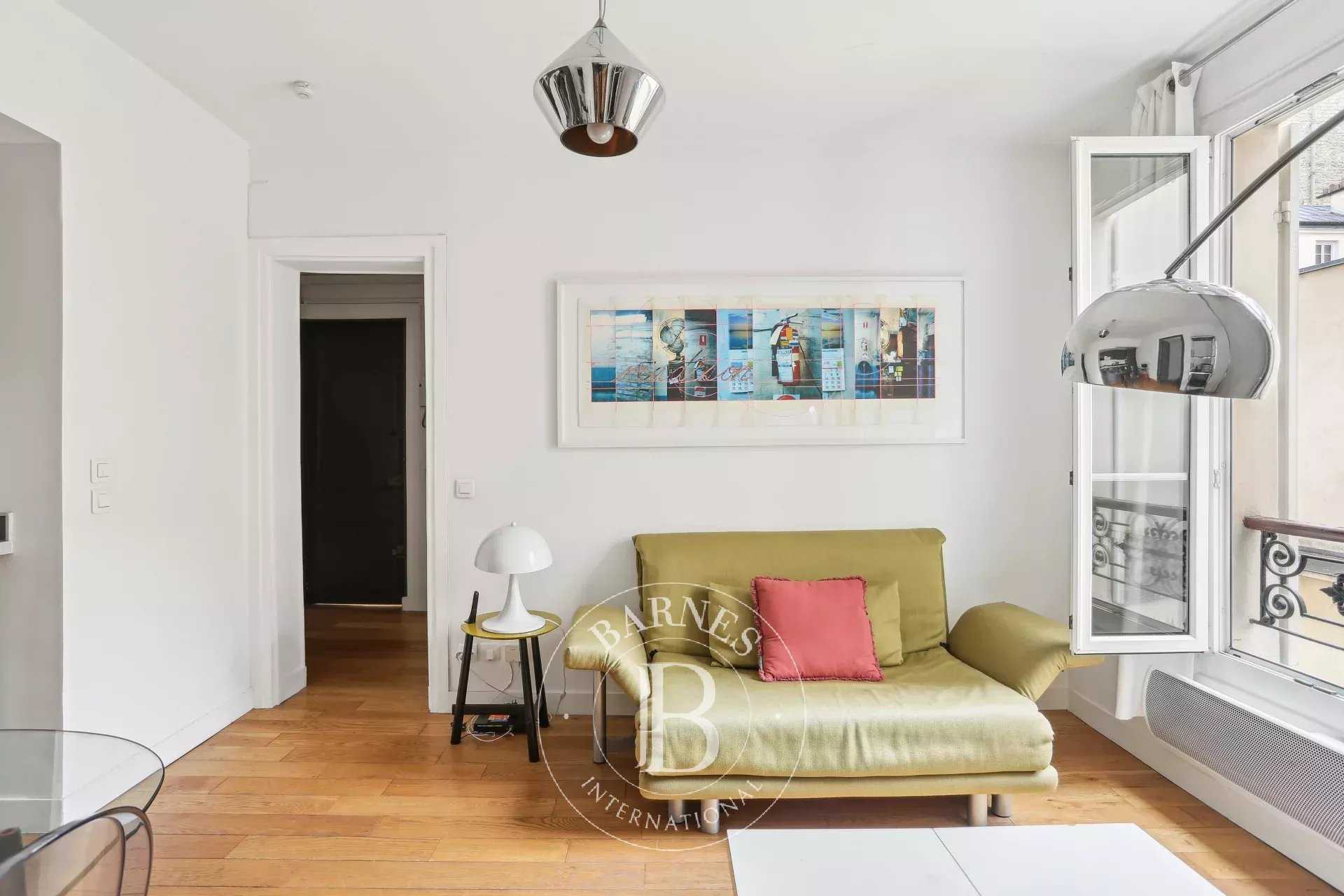 Paris  - Appartement 2 Pièces, 1 Chambre