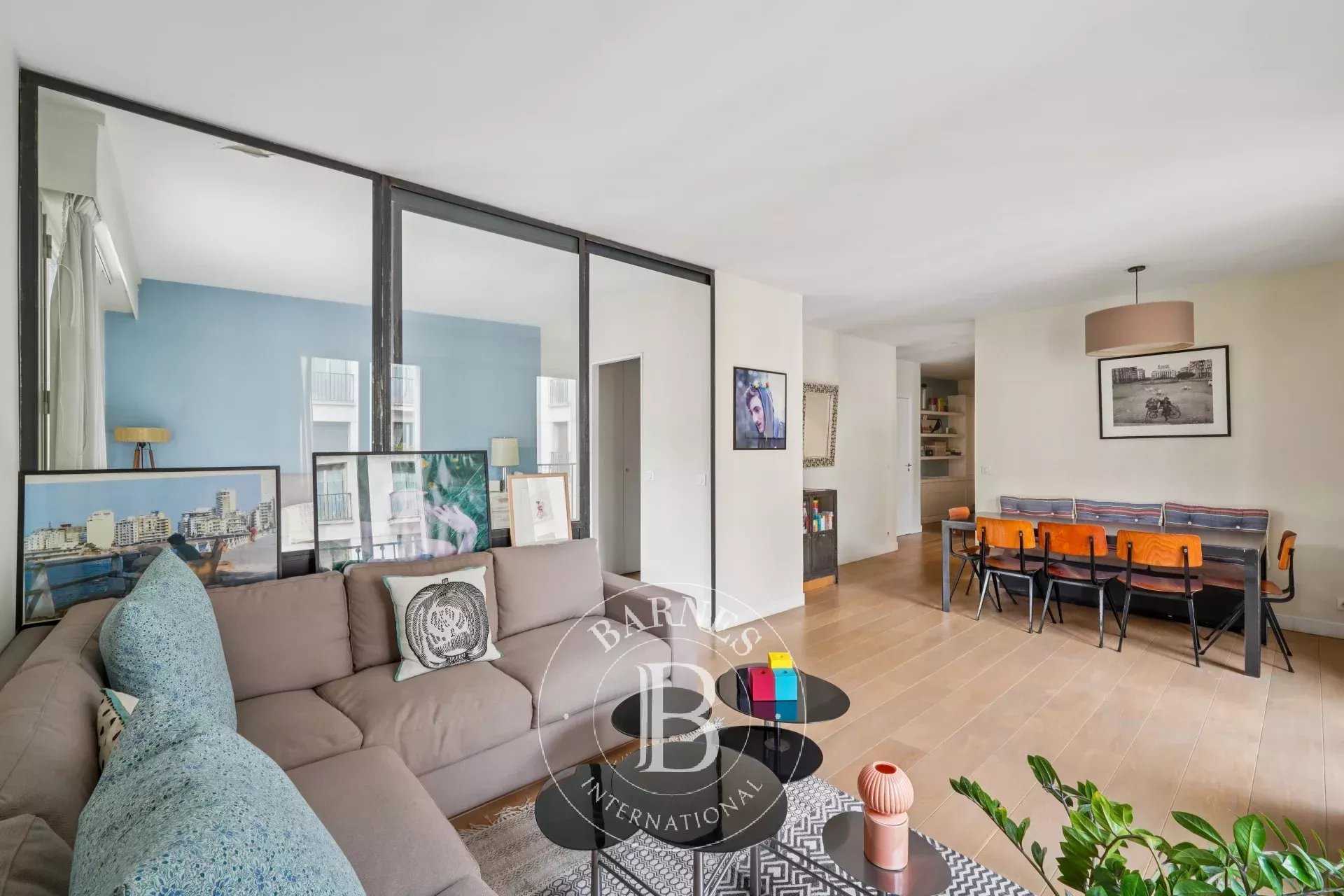 Paris  - Appartement 2 Pièces, 1 Chambre