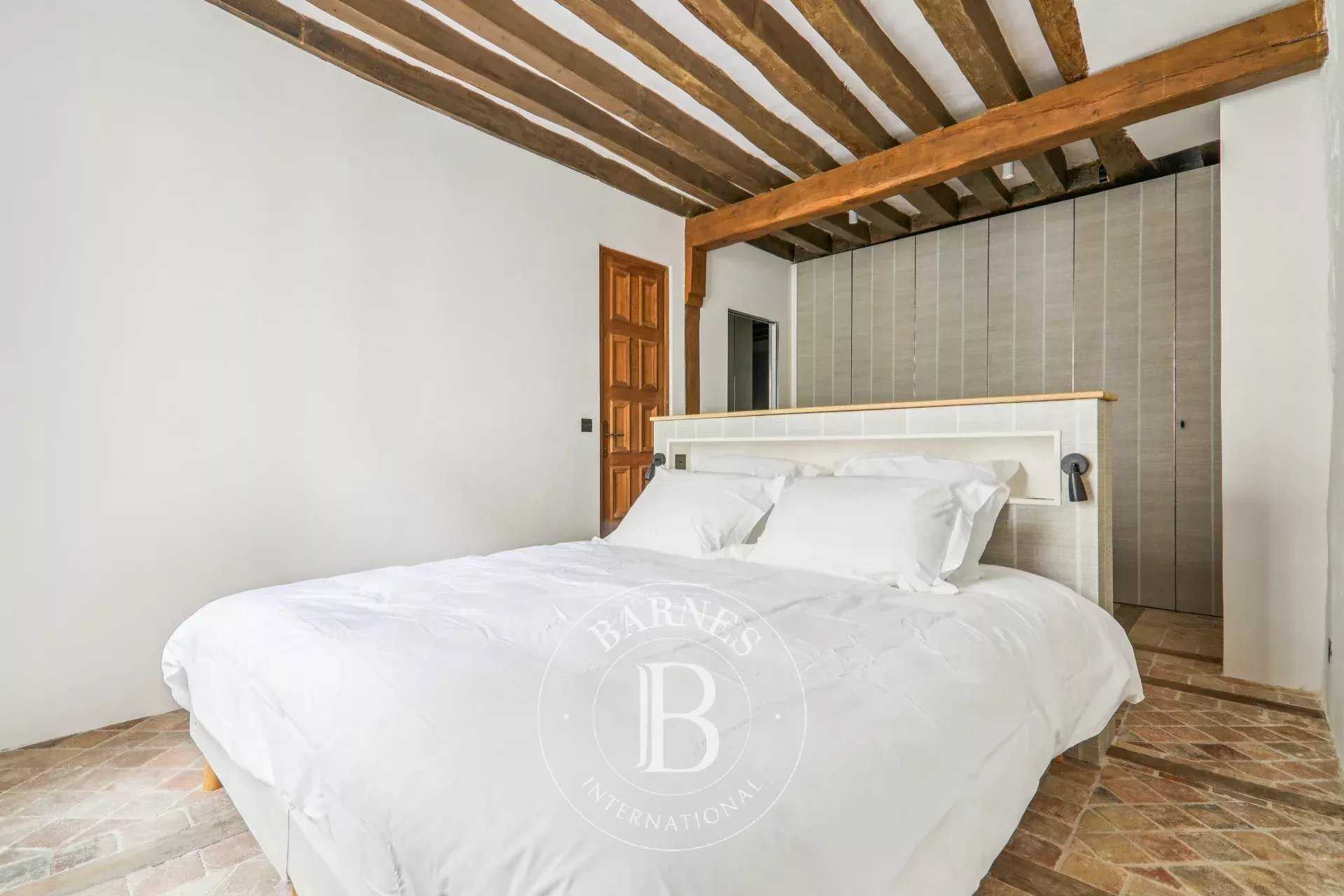 Paris  - Piso 2 Cuartos, 1 Habitacion