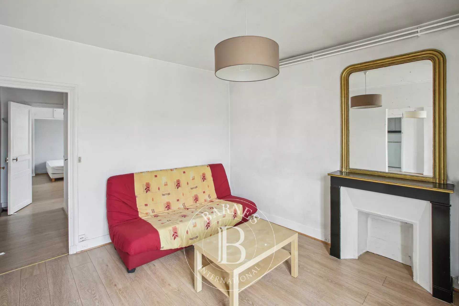 Appartement Paris 75007  -  ref 85652851 (picture 1)