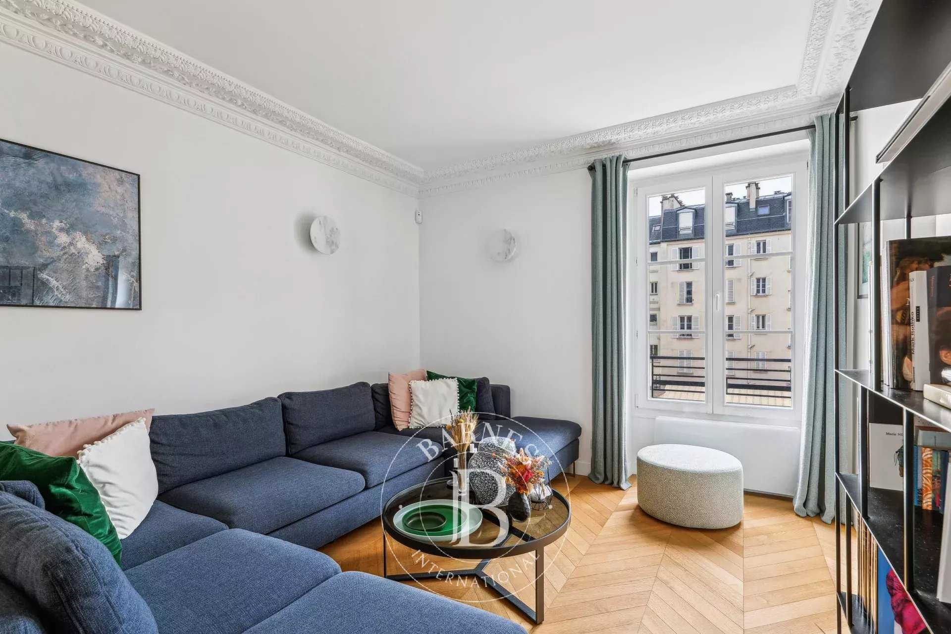 Appartement Paris 75007  -  ref 85947499 (picture 2)