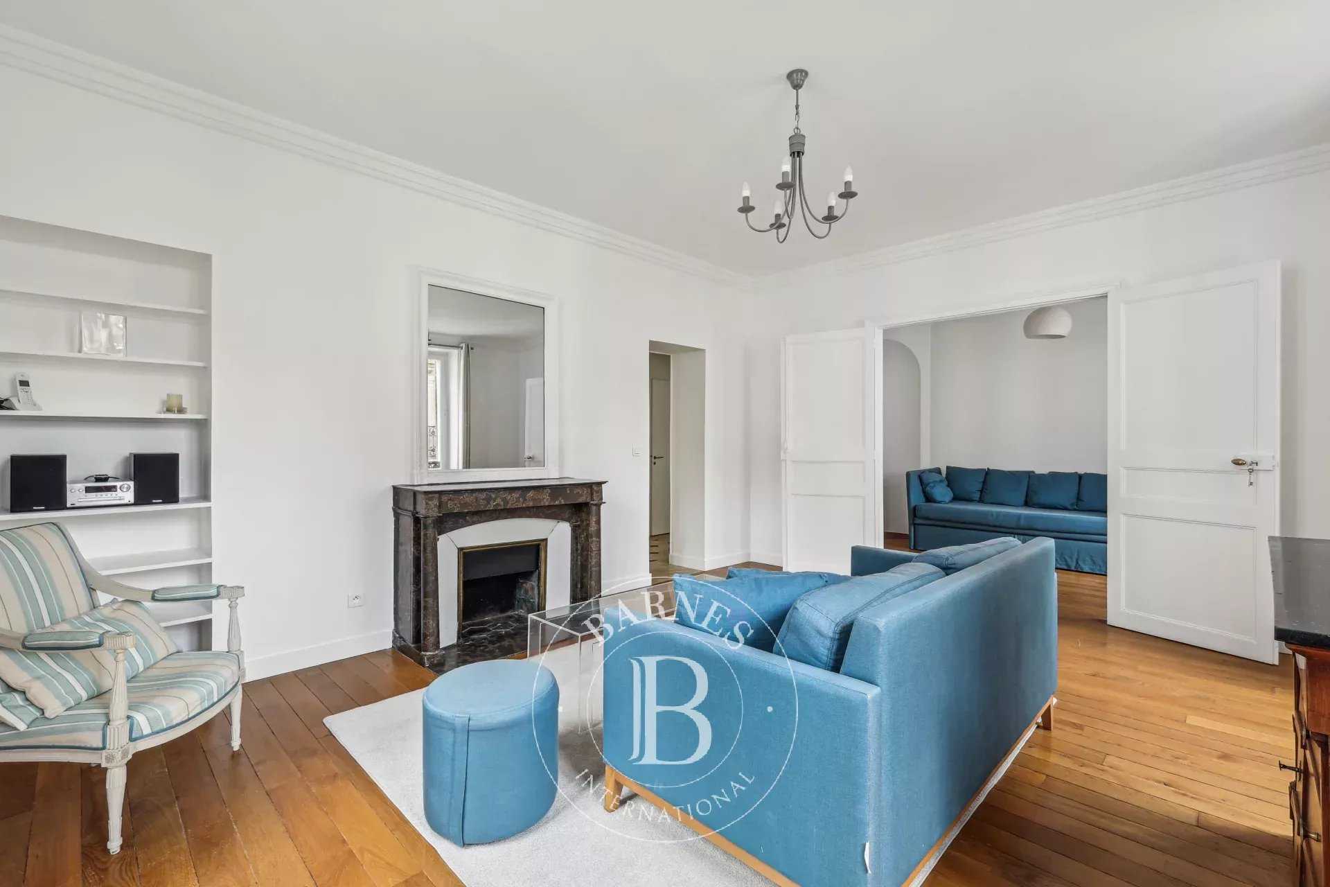Appartement Paris 75007  -  ref 85632561 (picture 2)