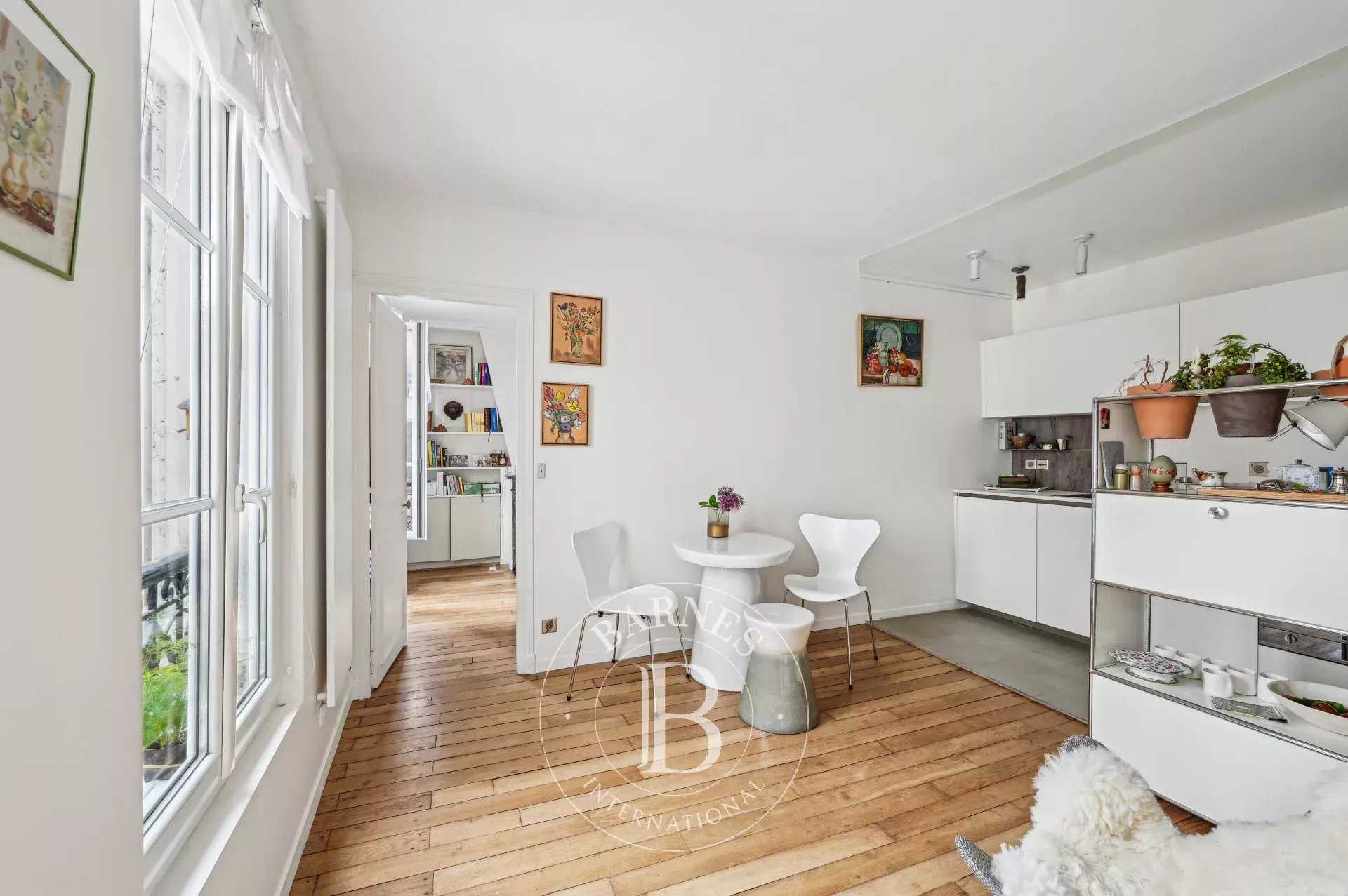 Apartment Paris 75007  -  ref 85964958 (picture 1)