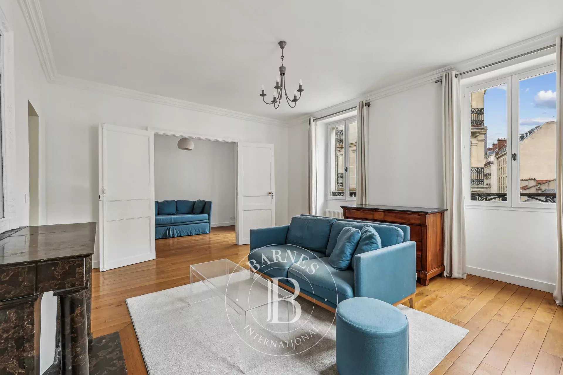 Appartement Paris 75007  -  ref 85632561 (picture 3)