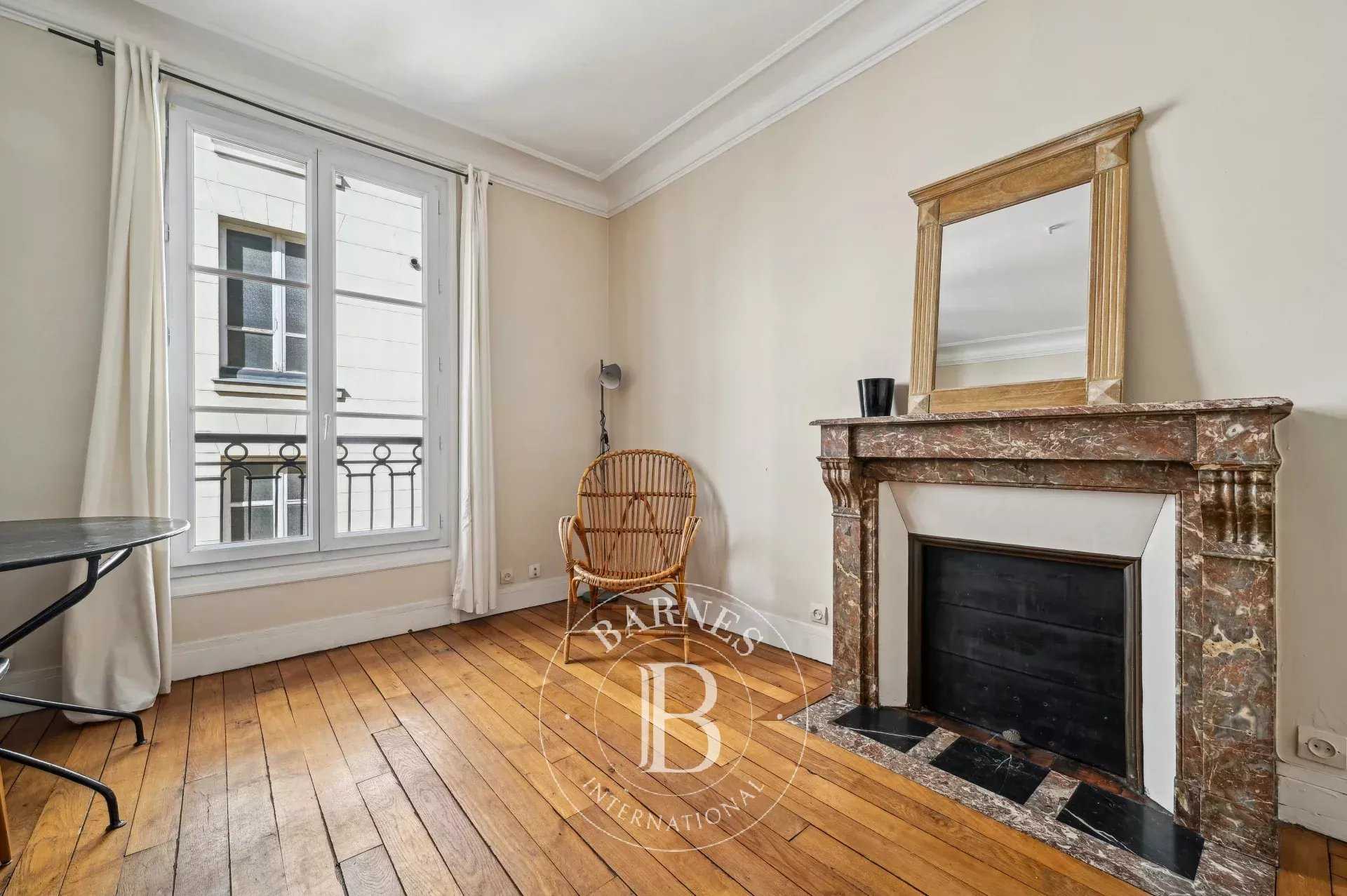 Appartement Paris 75007  -  ref 85831374 (picture 3)