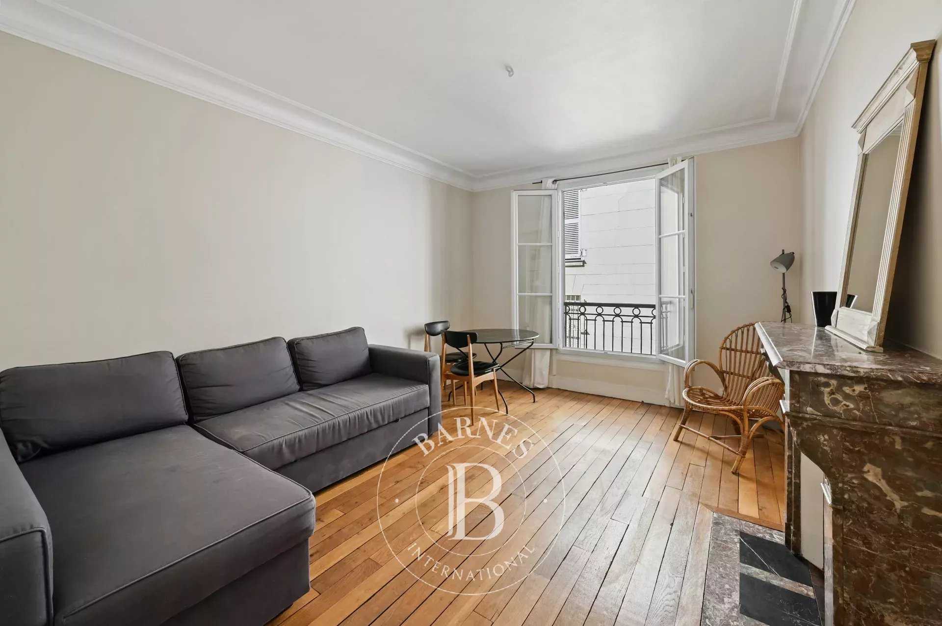 Appartement Paris 75007  -  ref 85831374 (picture 1)