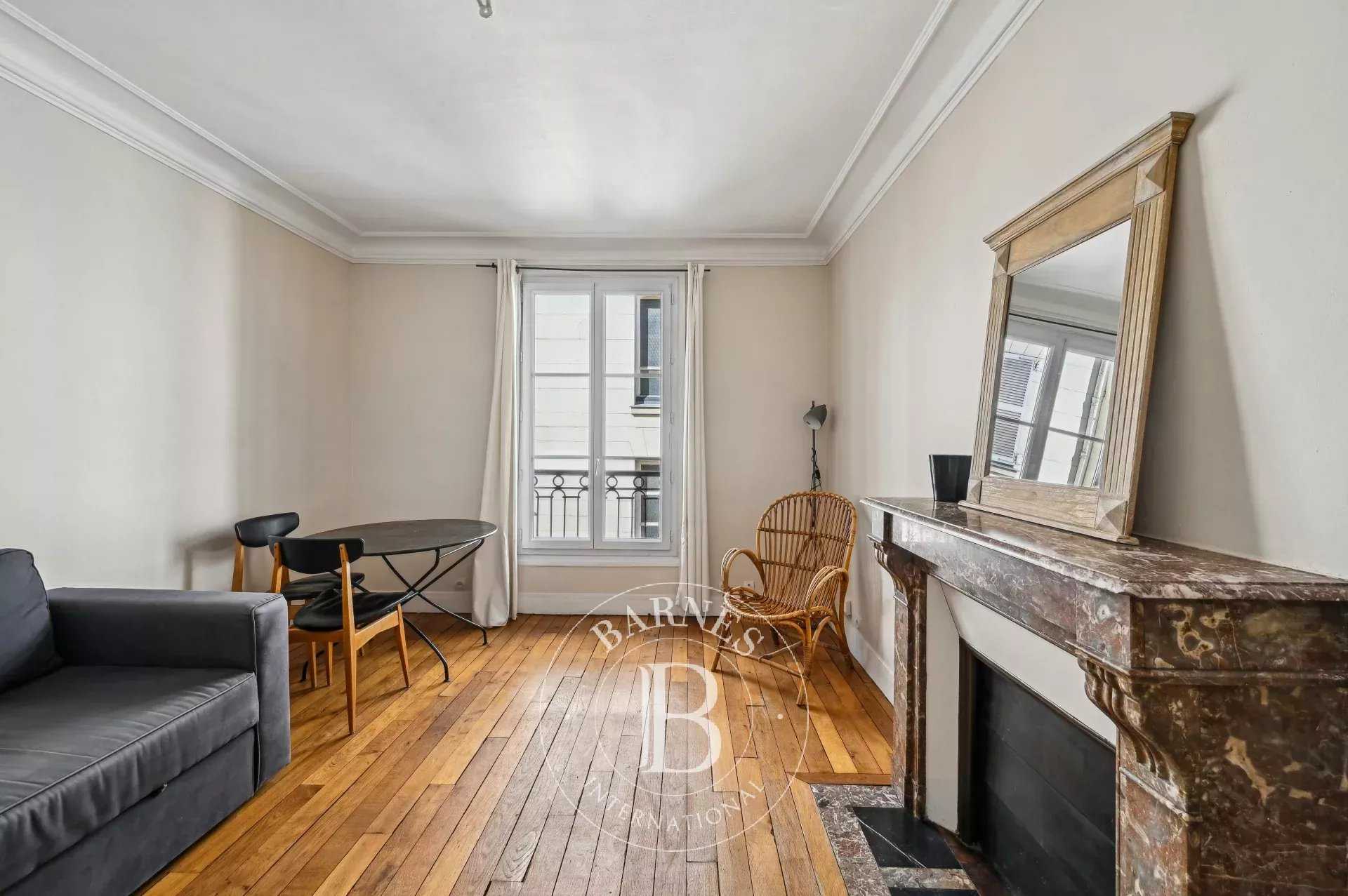 Appartement Paris 75007  -  ref 85831374 (picture 2)