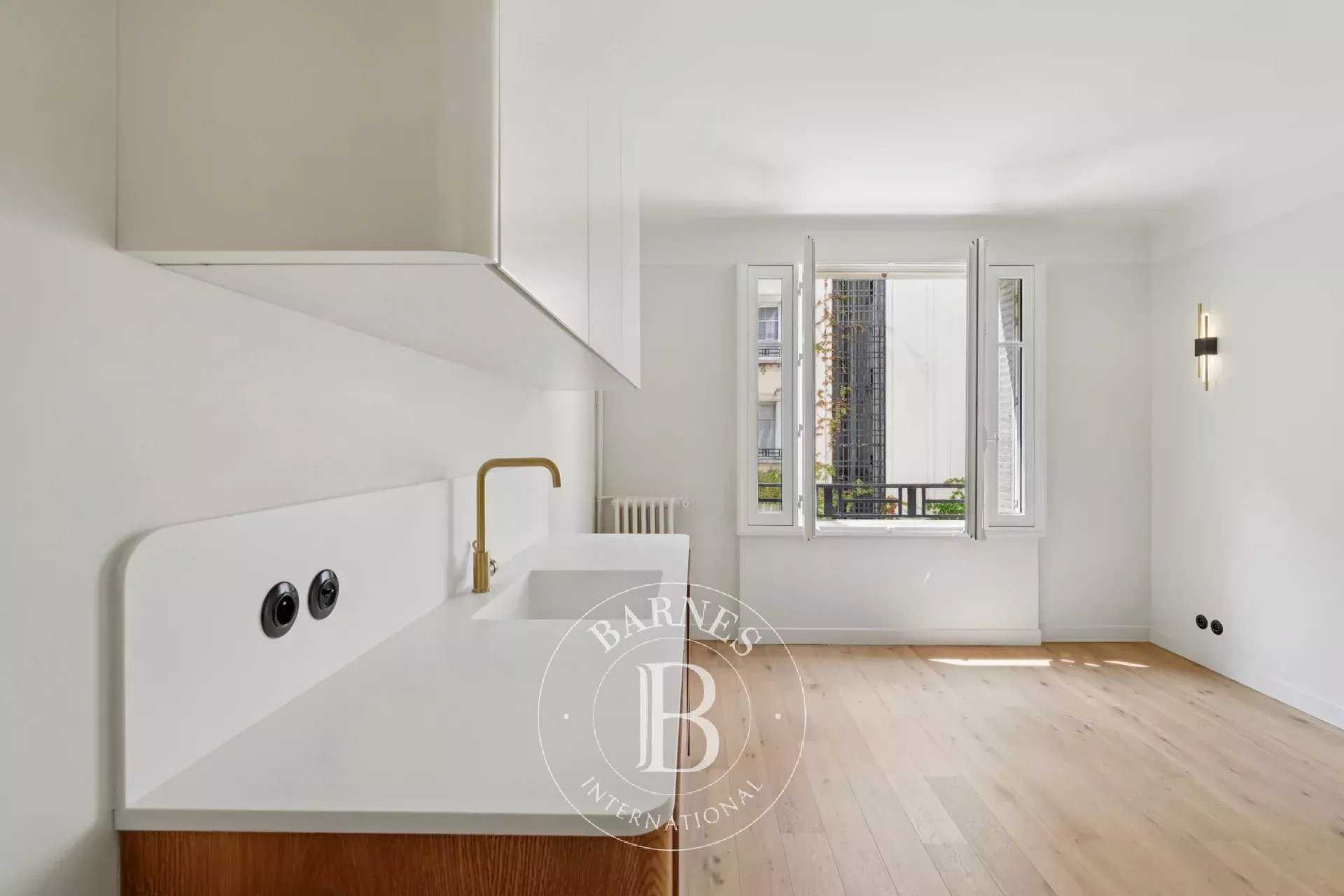 Apartment Paris 75007  -  ref 86125062 (picture 2)