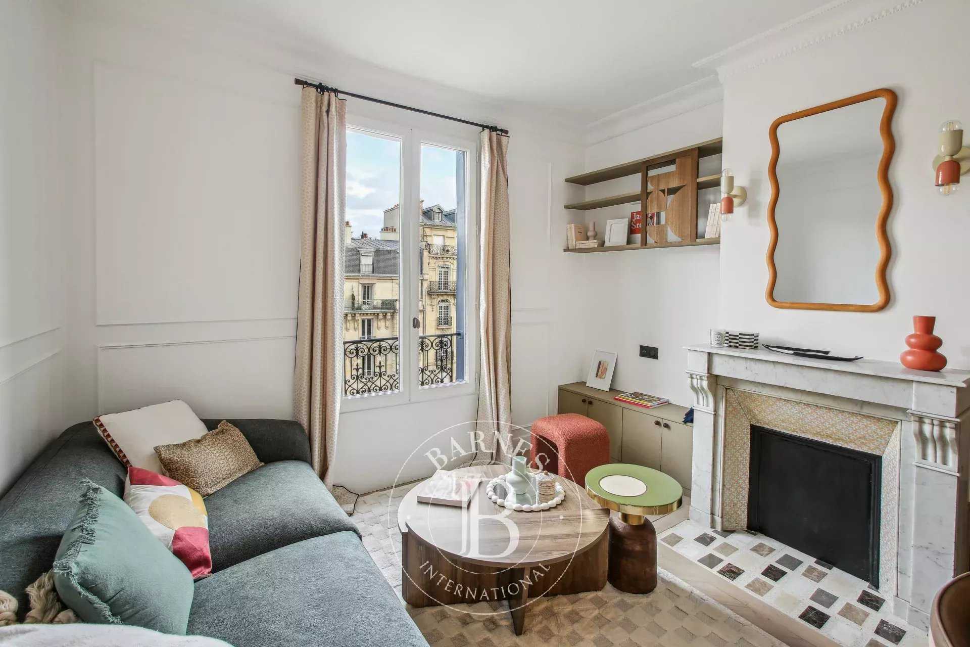Appartement Paris 75007  -  ref 85599025 (picture 1)