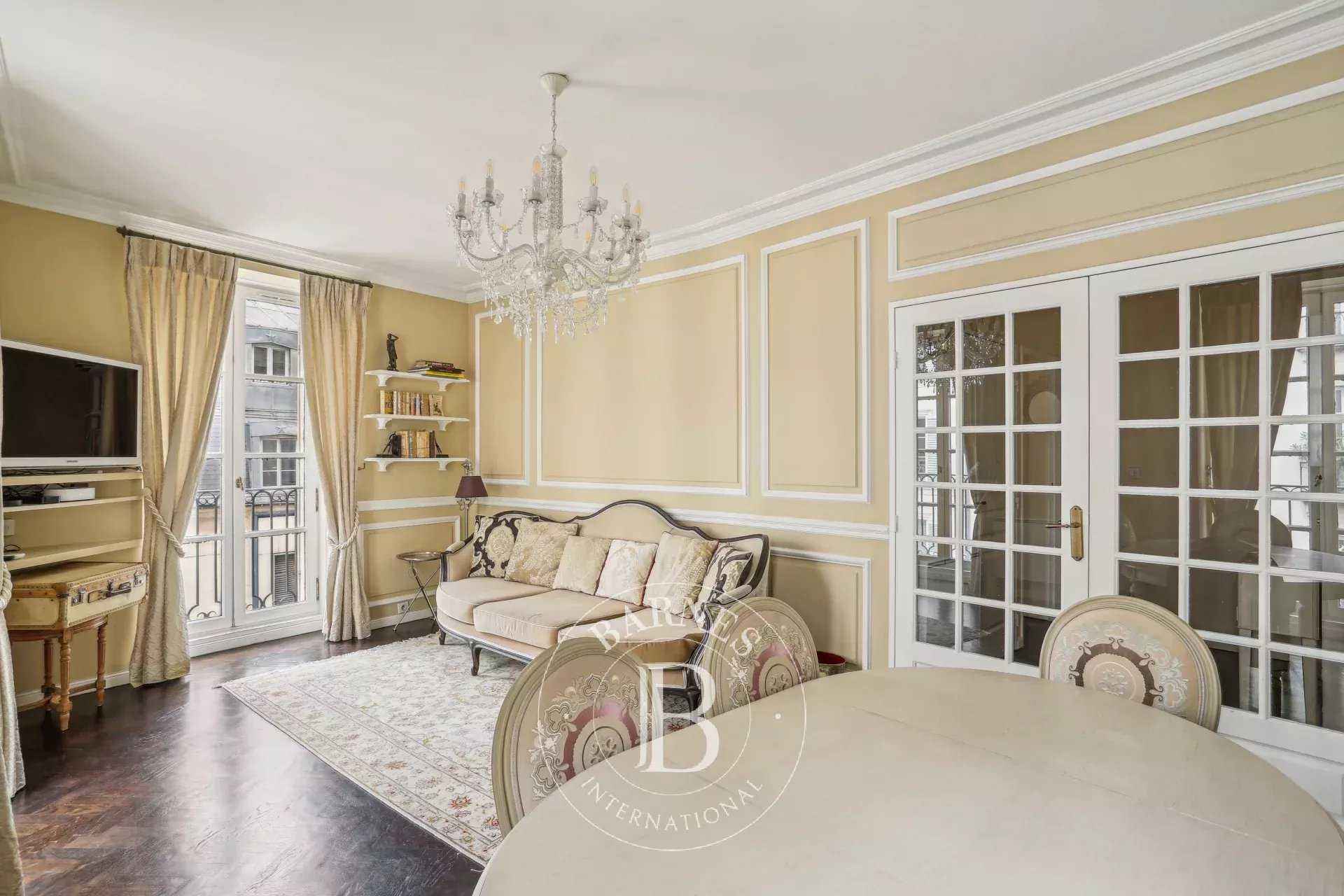 Apartment Paris 75007  -  ref 85592541 (picture 2)