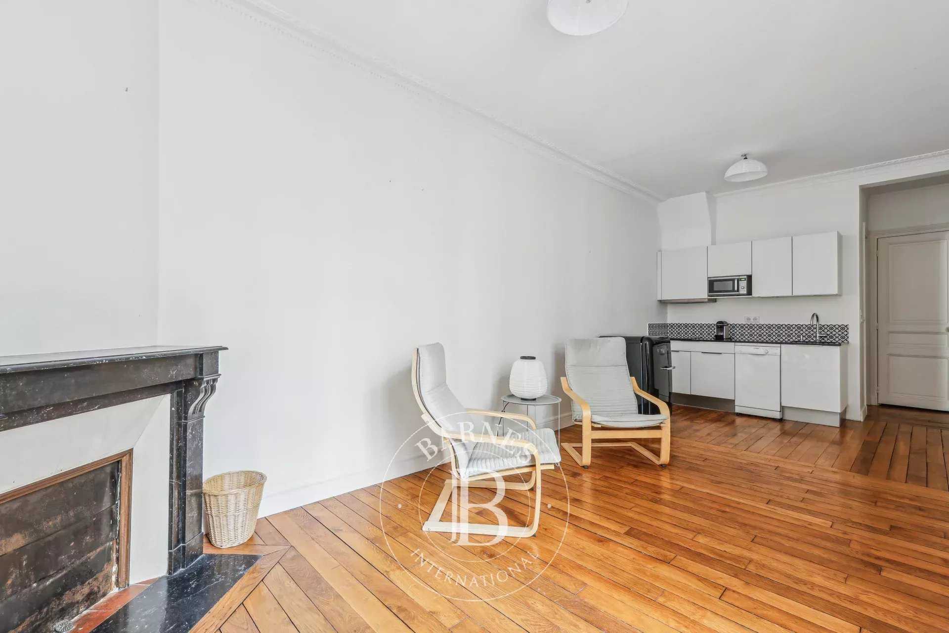Appartement Paris 75007  -  ref 85720339 (picture 2)