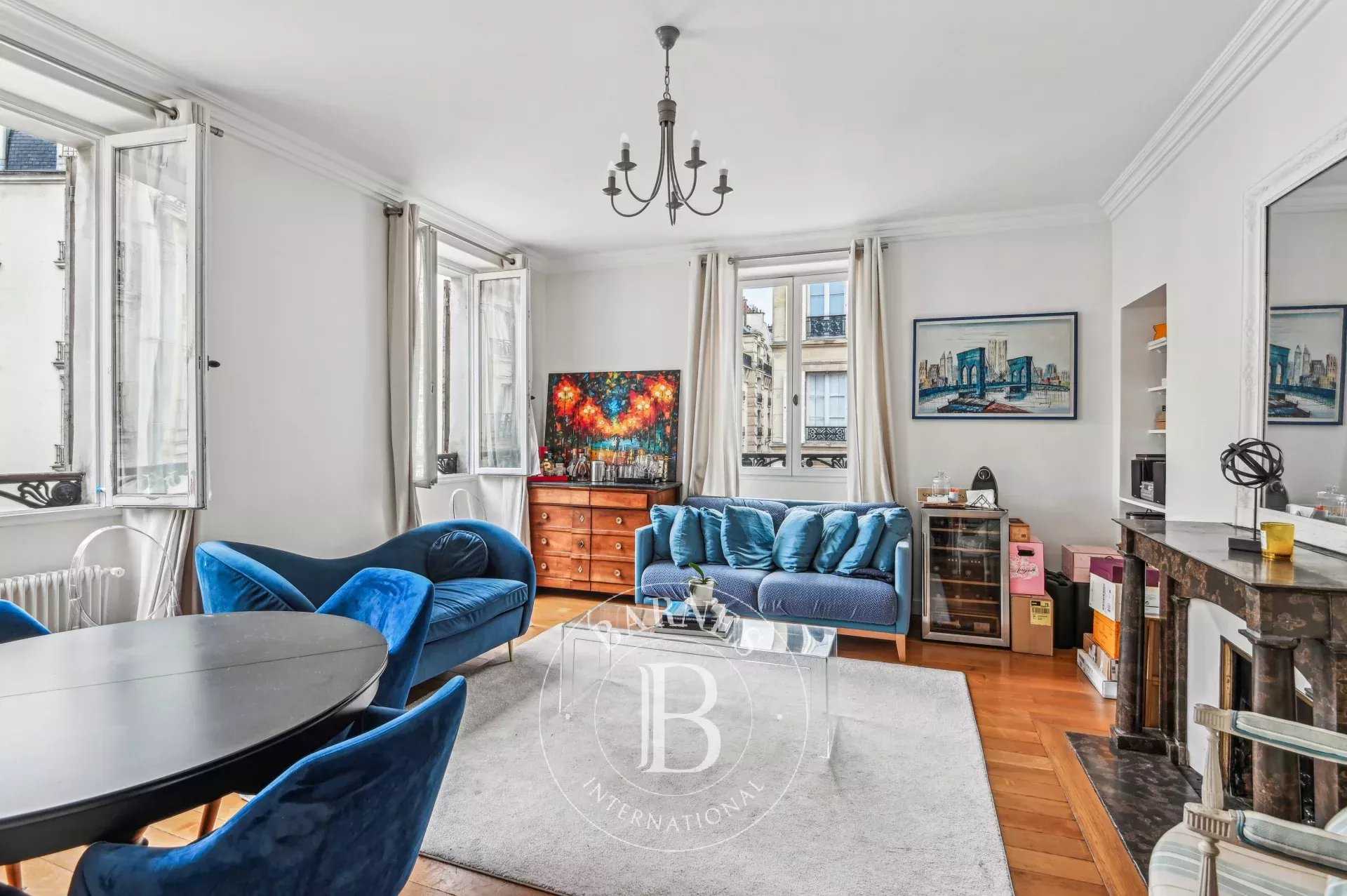Appartement Paris 75007  -  ref 85632561 (picture 3)