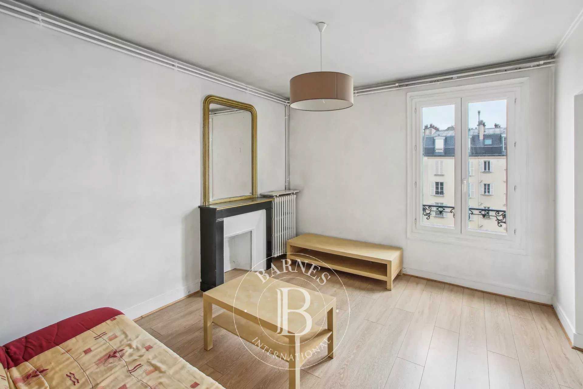 Appartement Paris 75007  -  ref 85652851 (picture 2)