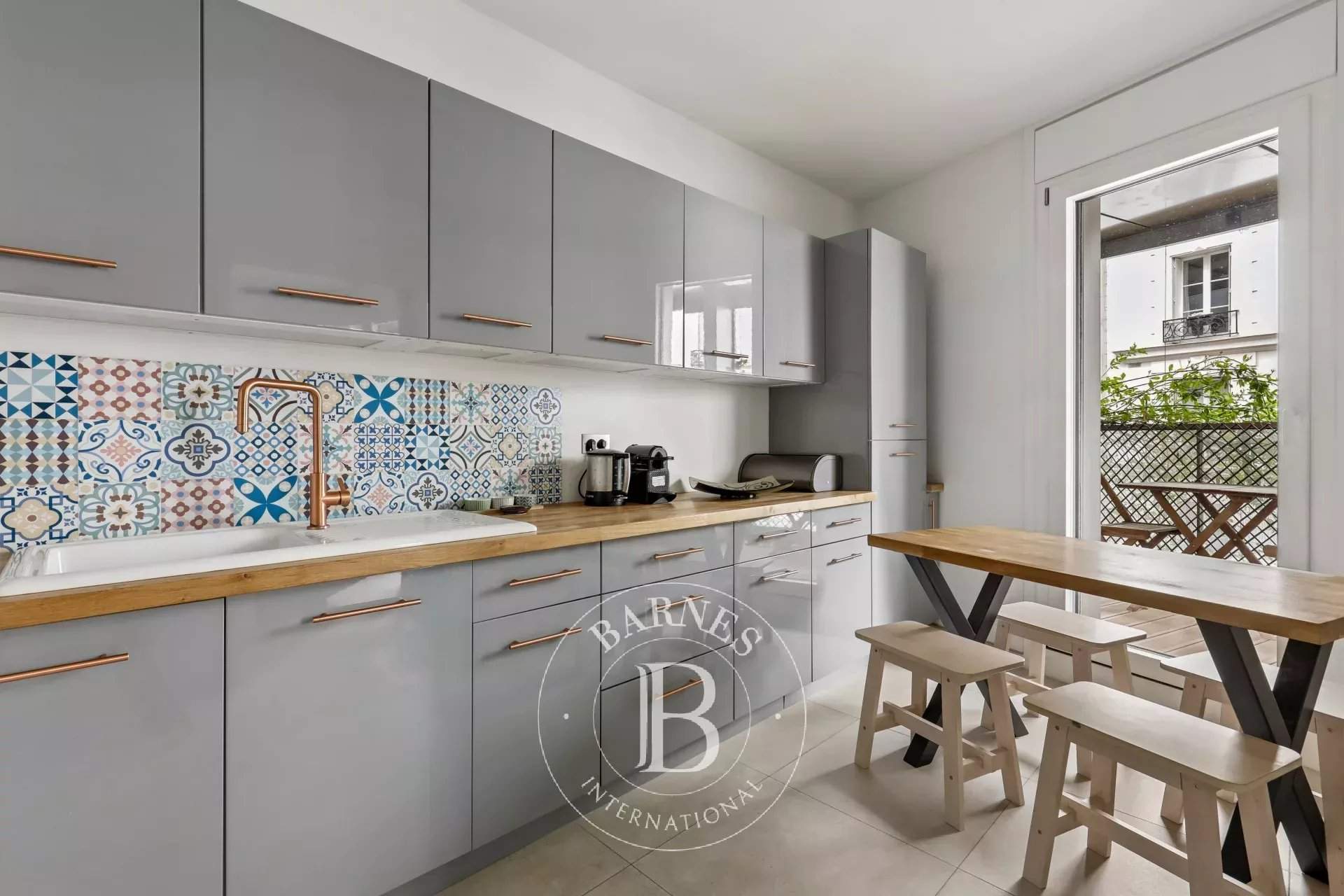 Paris  - Appartement 3 Pi&egrave;ces 2 Chambres - picture 8