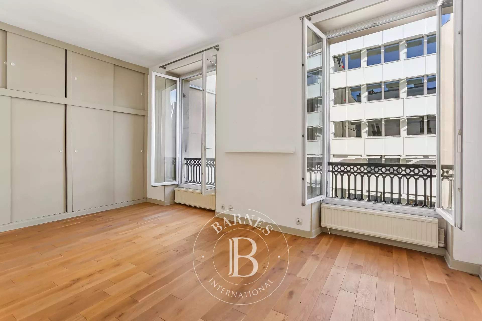 Paris  - Piso 2 Cuartos, 1 Habitacion - picture 1