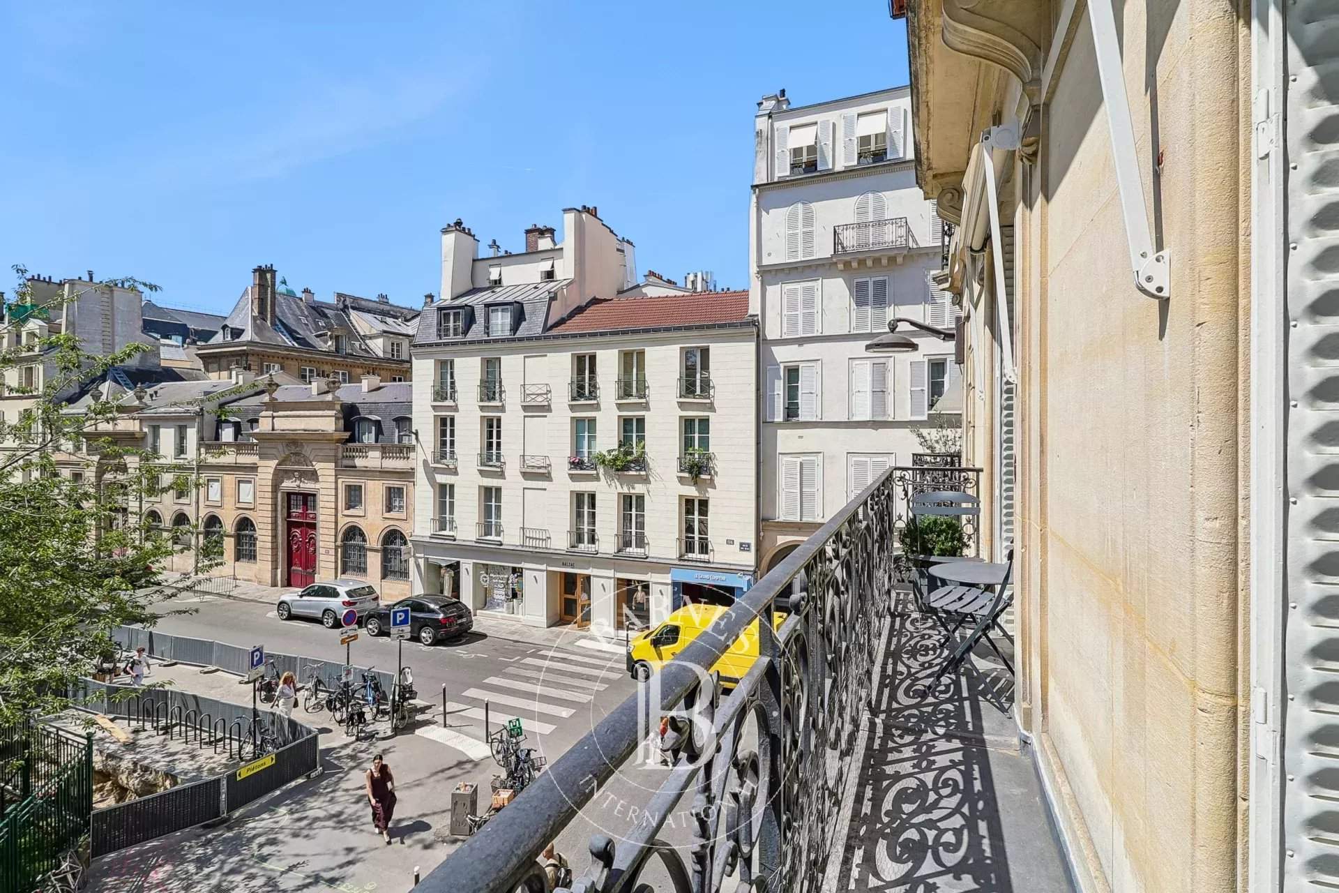 Paris  - Appartement 2 Pi&egrave;ces, 1 Chambre - picture 2