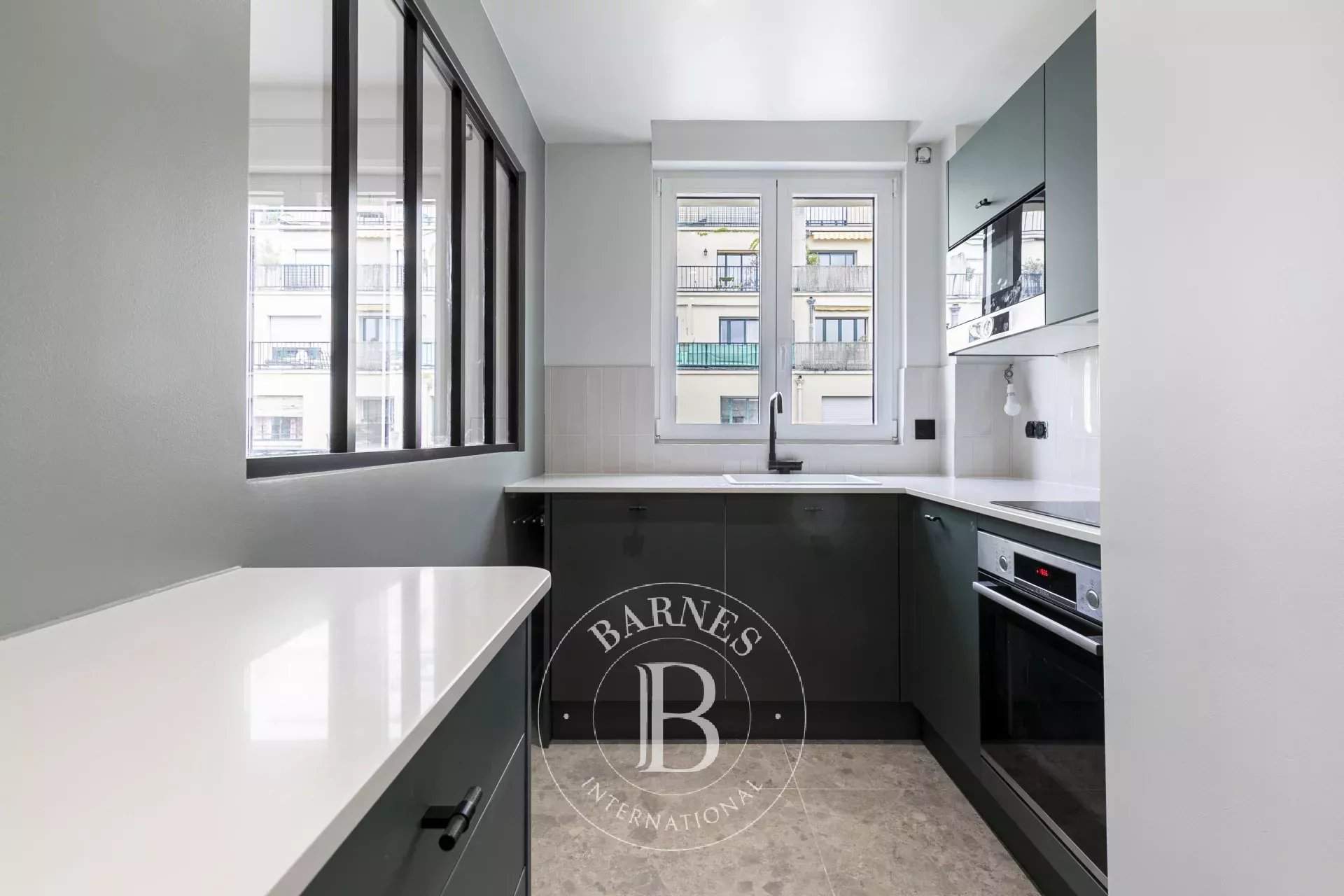 Paris  - Apartment 2 Bedrooms - picture 13