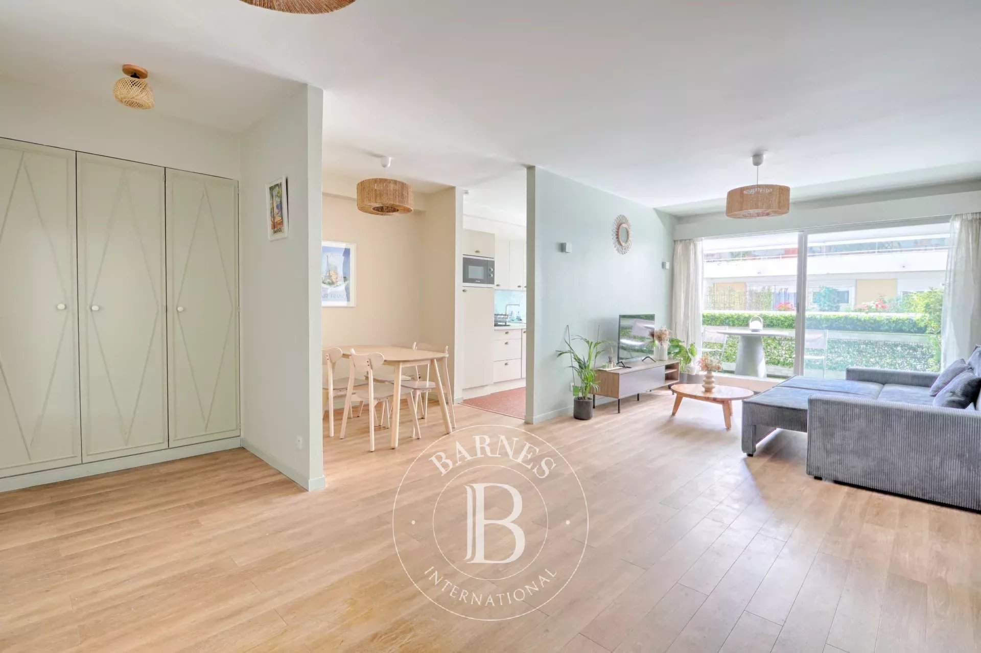 Paris  - Piso 2 Cuartos, 1 Habitacion - picture 9