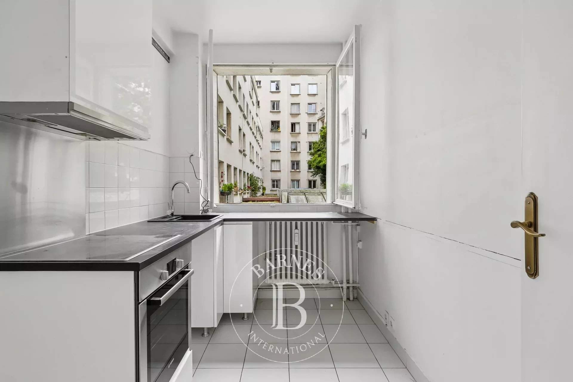 Paris  - Apartment 3 Bedrooms - picture 12