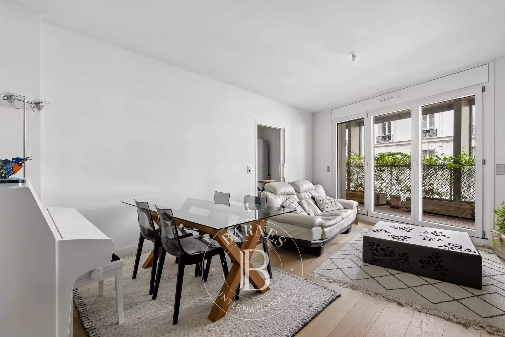 Paris  - Appartement 3 Pi&egrave;ces 2 Chambres - picture 1