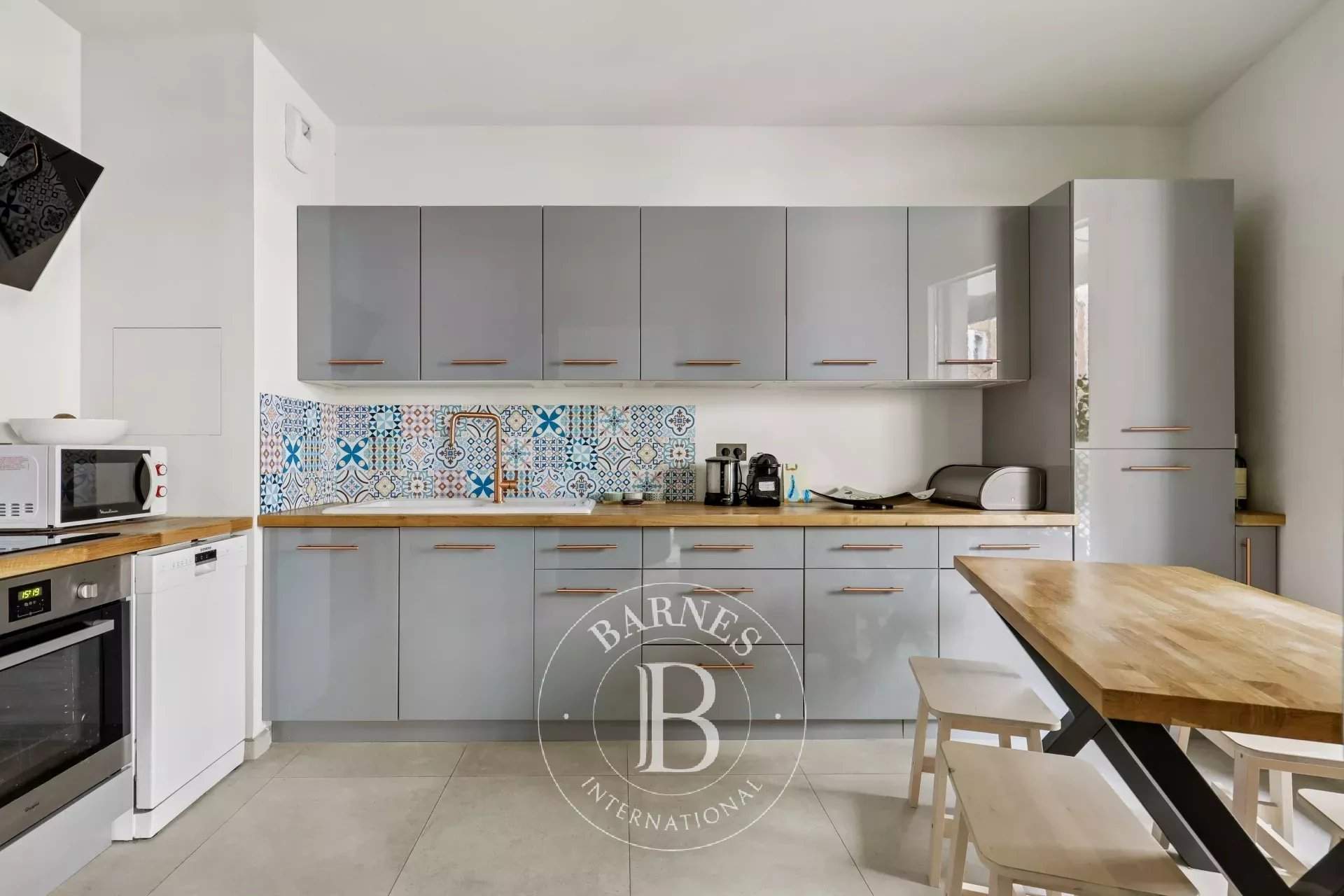 Paris  - Appartement 3 Pi&egrave;ces 2 Chambres - picture 9