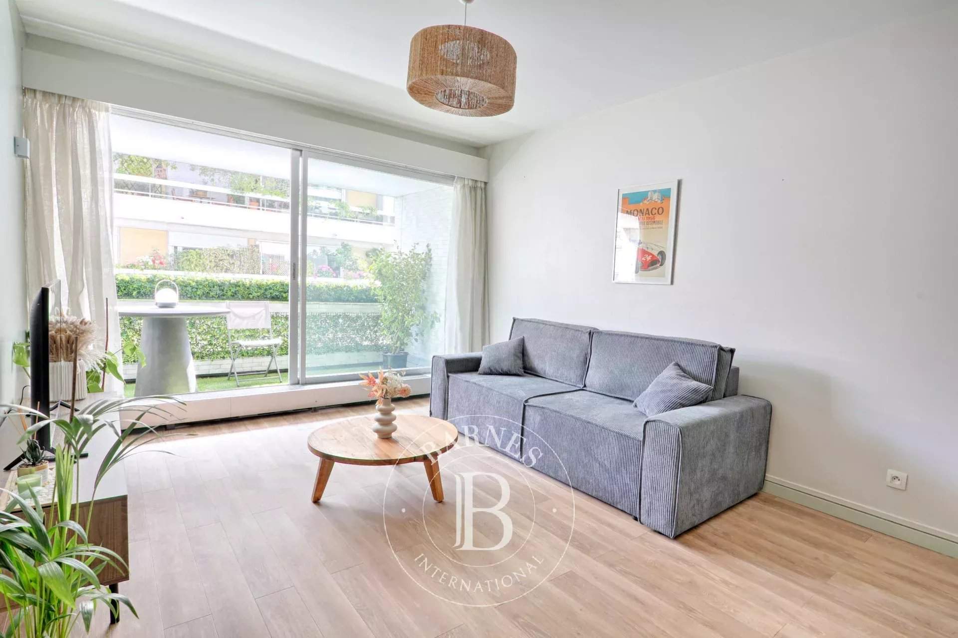 Paris  - Piso 2 Cuartos, 1 Habitacion - picture 2