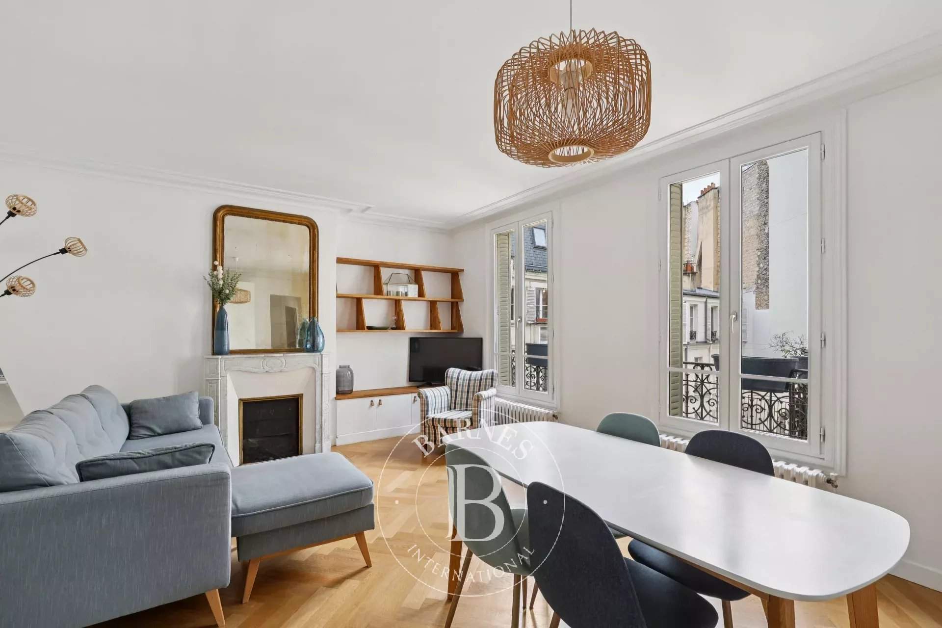 Paris  - Appartement 3 Pi&egrave;ces 2 Chambres - picture 1