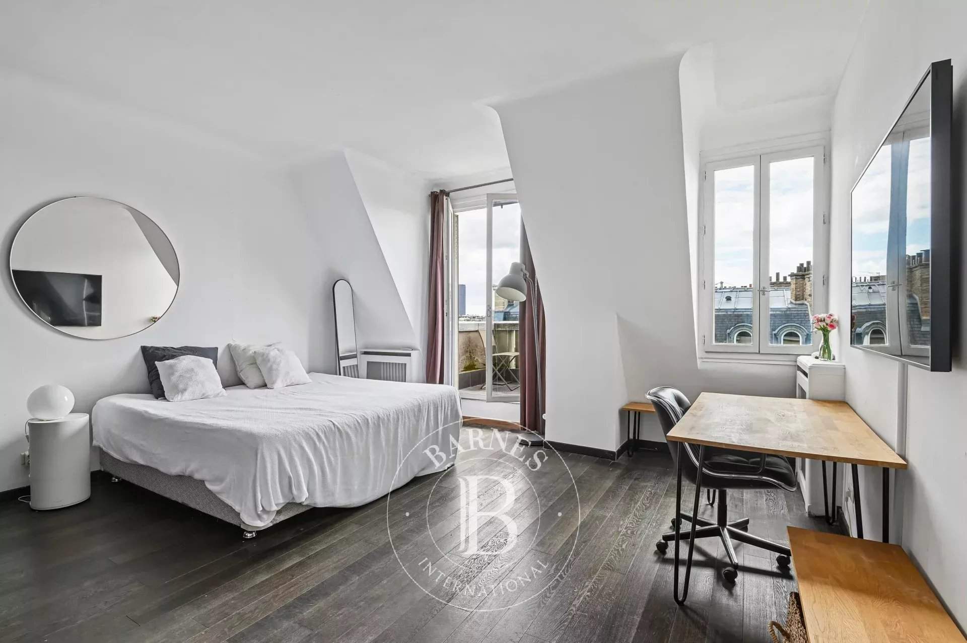 Paris  - Appartement 1 Pi&egrave;ce - picture 1