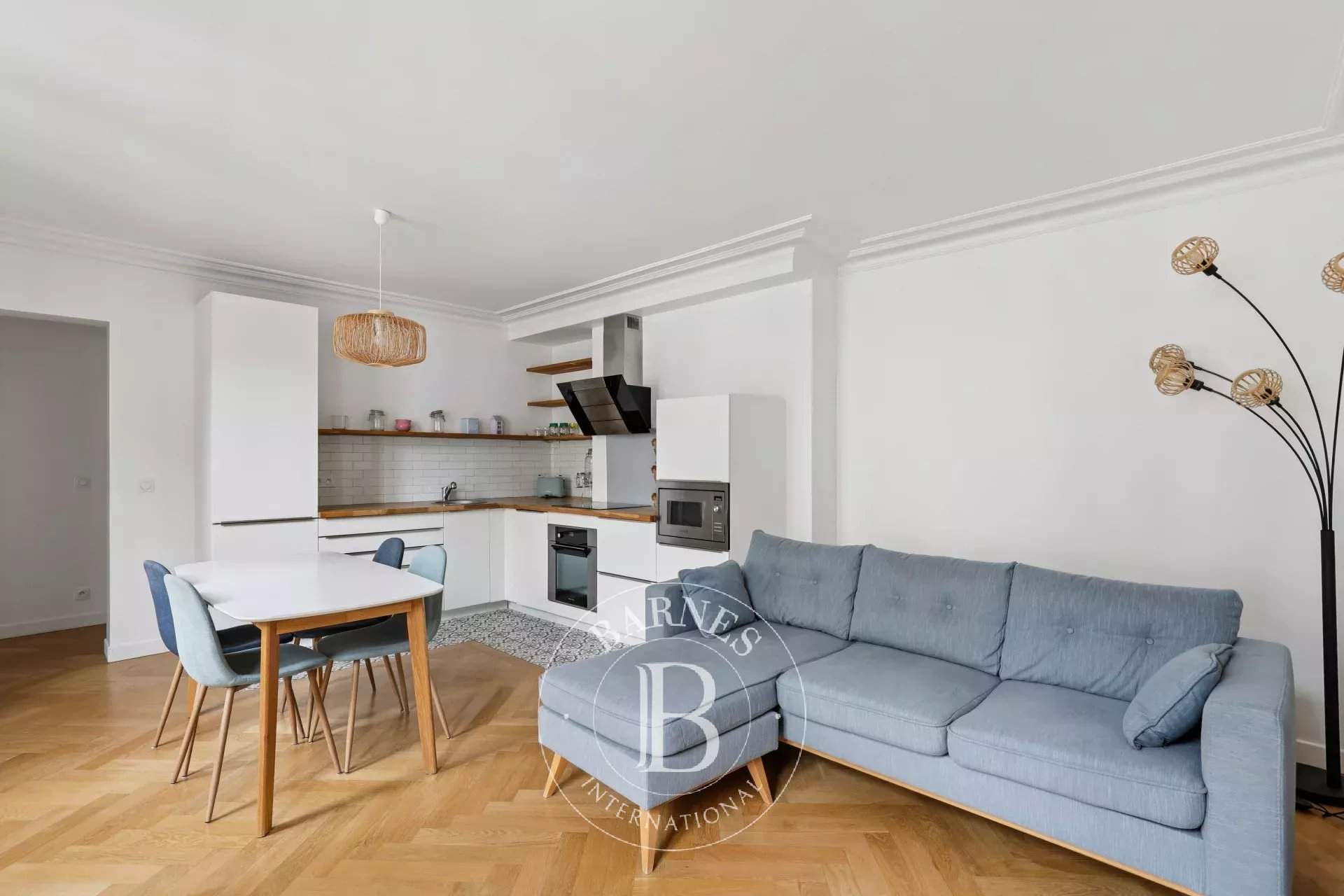 Paris  - Appartement 3 Pi&egrave;ces 2 Chambres - picture 2