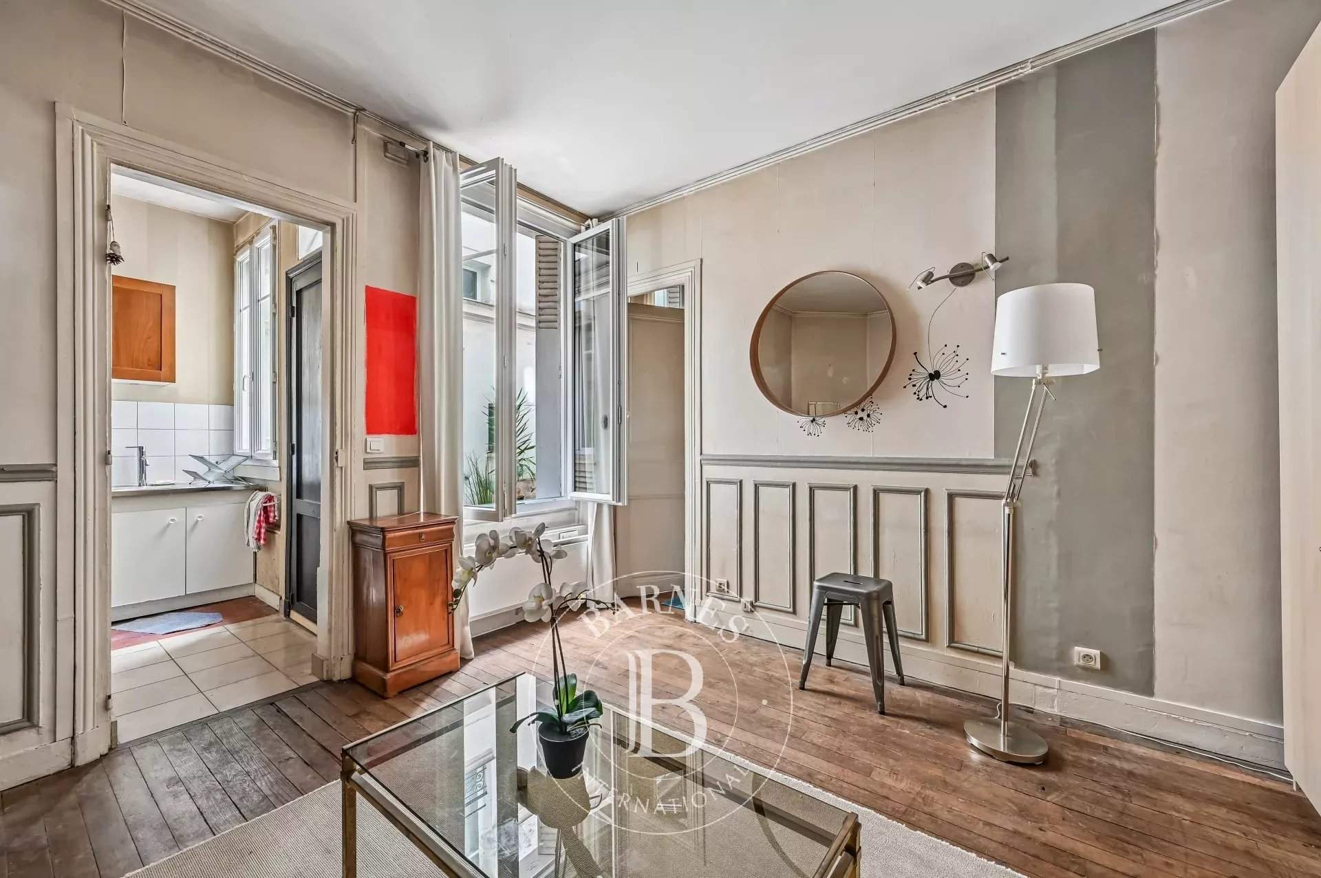 Paris  - Appartement 2 Pi&egrave;ces, 1 Chambre - picture 1