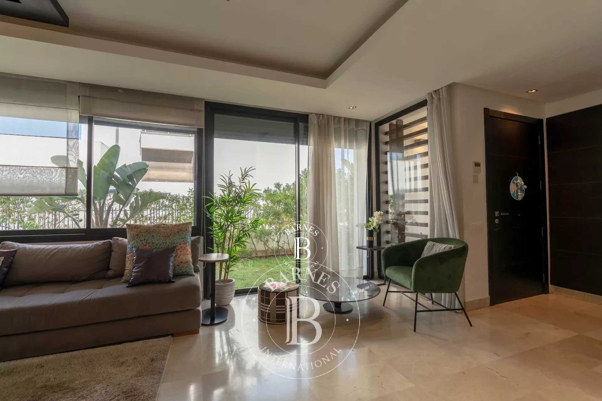 Casablanca  - Piso 5 Cuartos