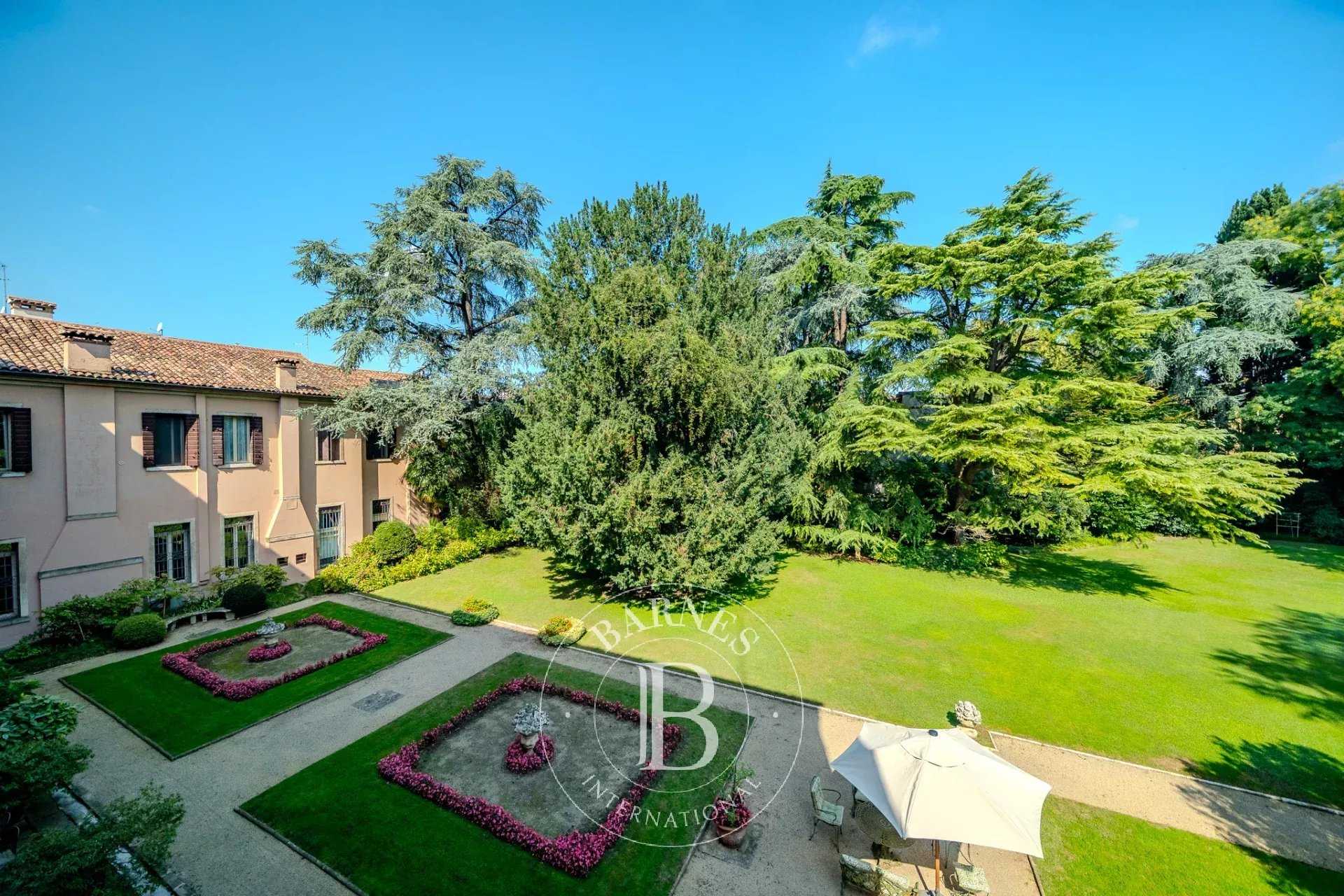 Padova  - Villa 5 Bedrooms