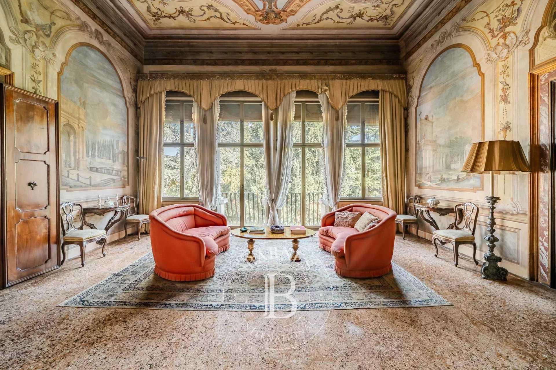 Padova  - Villa 5 Bedrooms