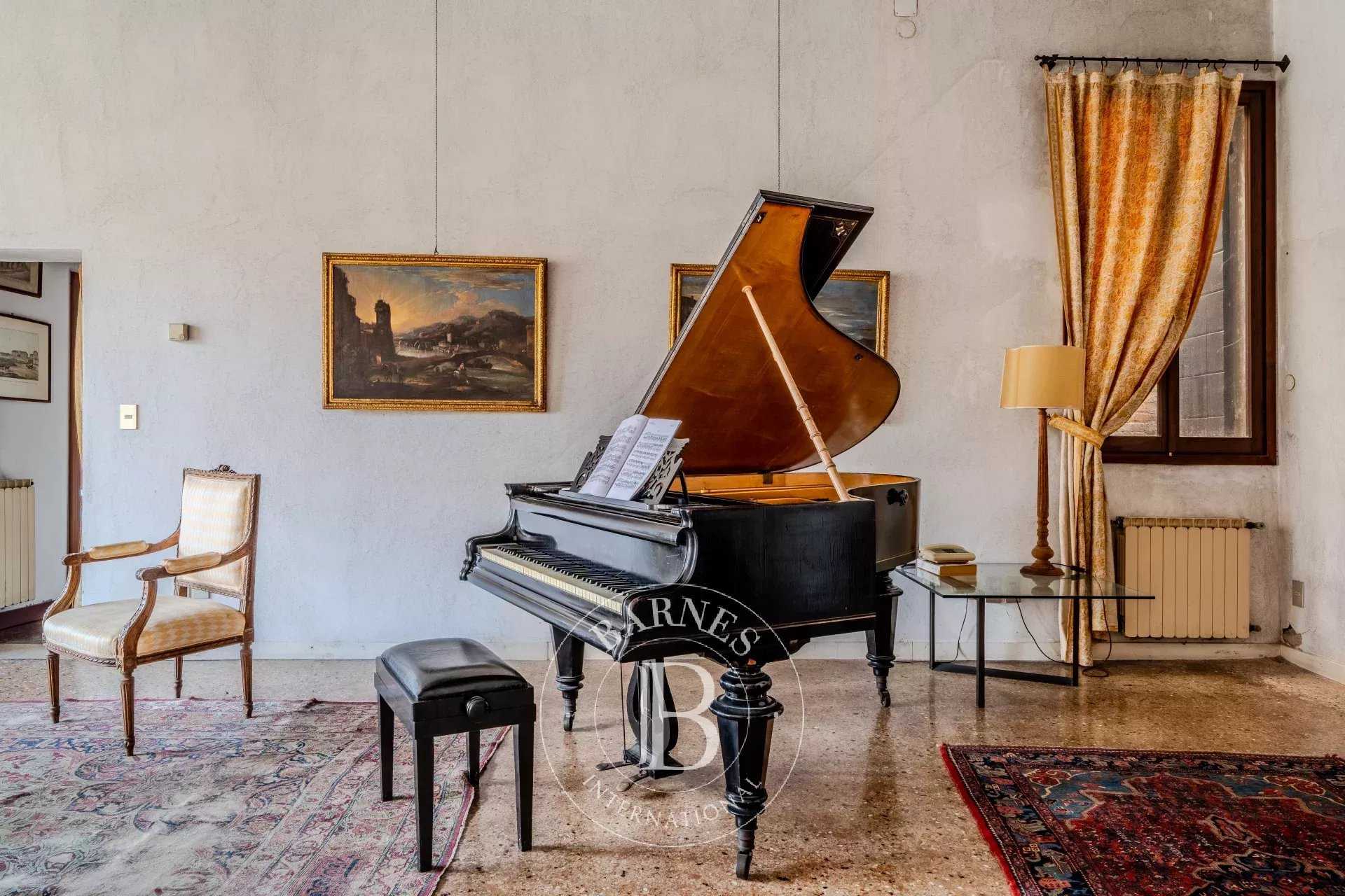 House Venezia  -  ref 85946602 (picture 3)