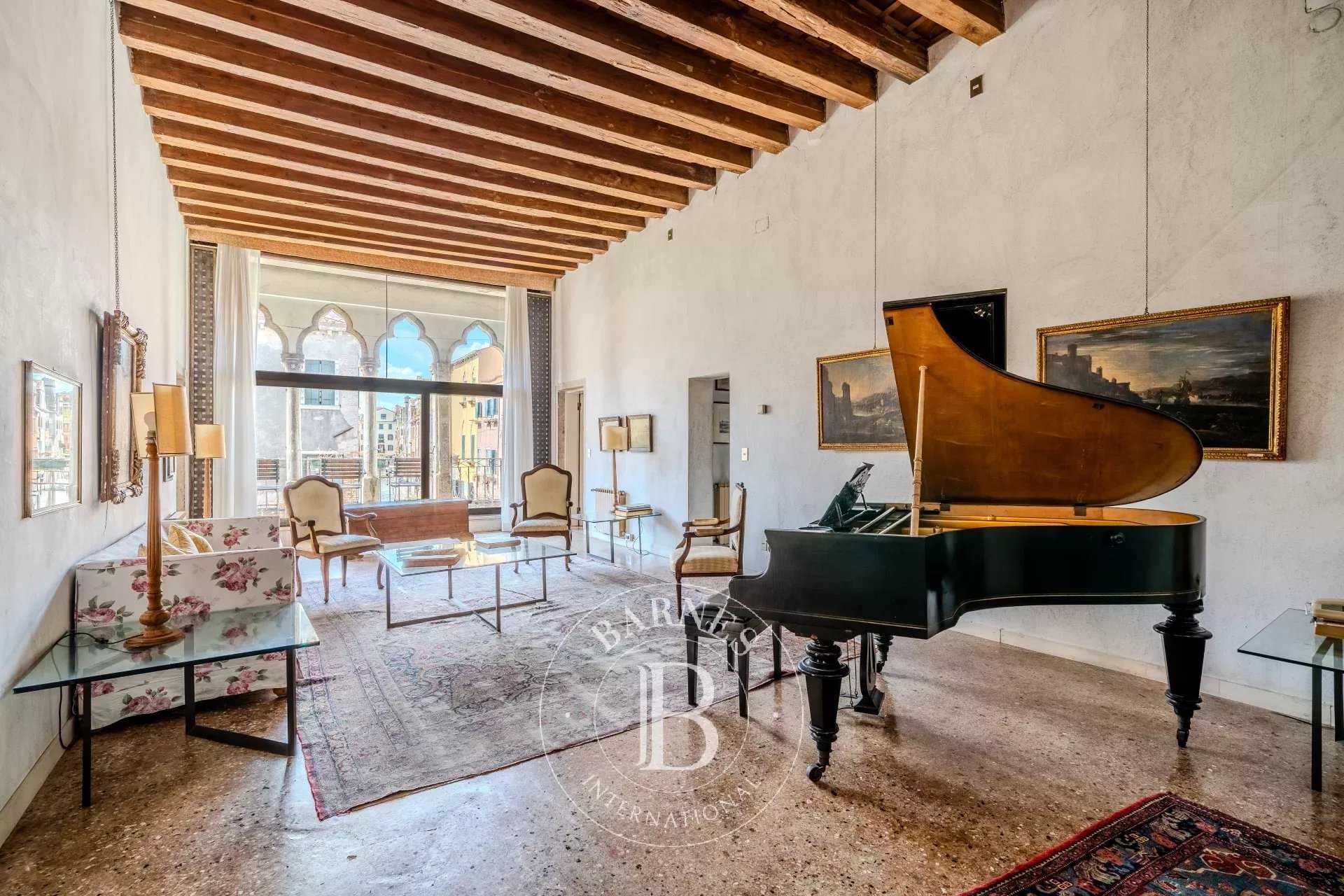 House Venezia  -  ref 85946602 (picture 2)