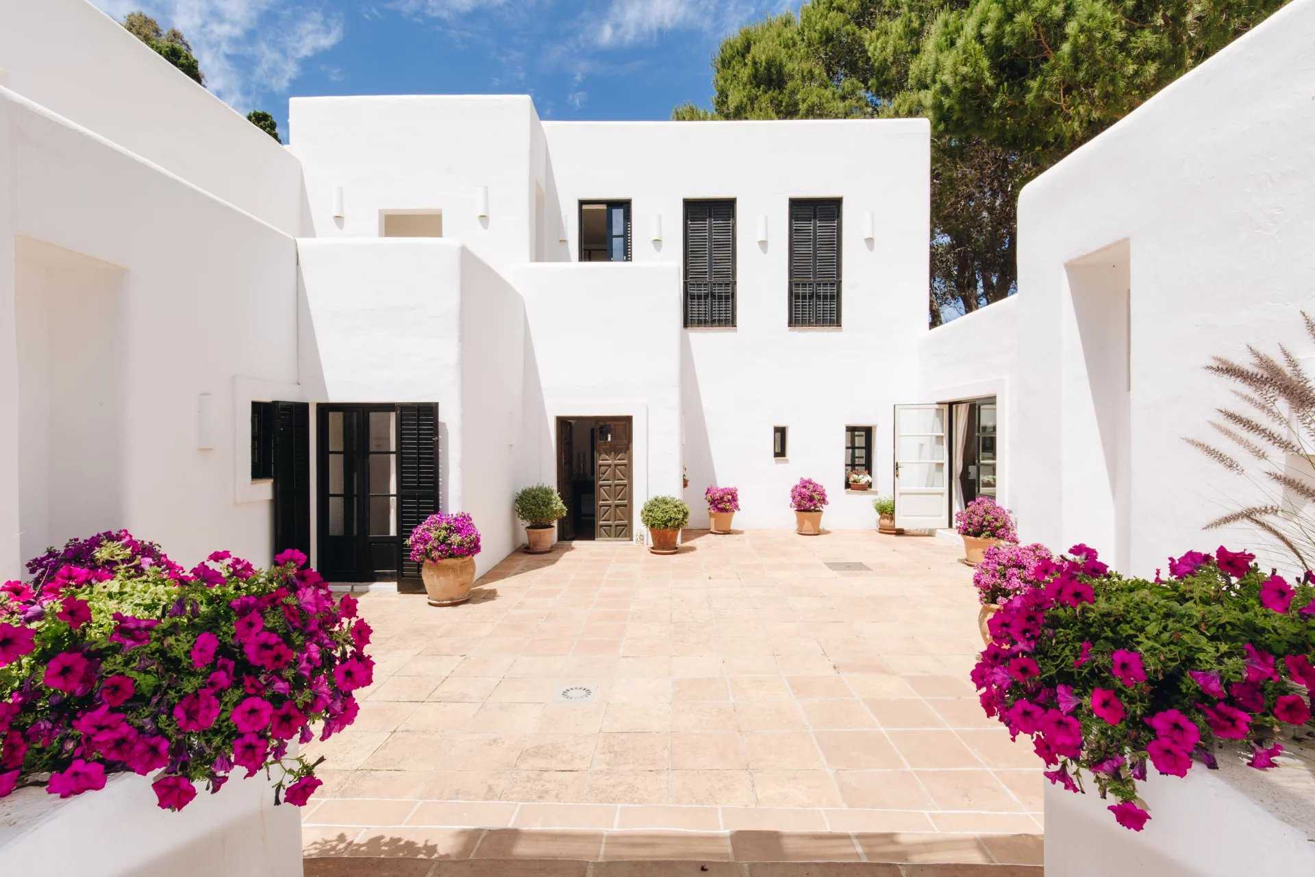 Isla de Ibiza  - Villa 6 Bedrooms