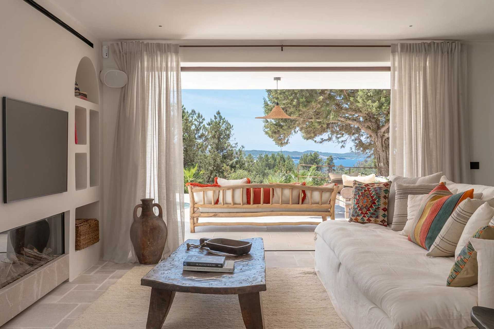 Isla de Ibiza  - Villa 6 Bedrooms