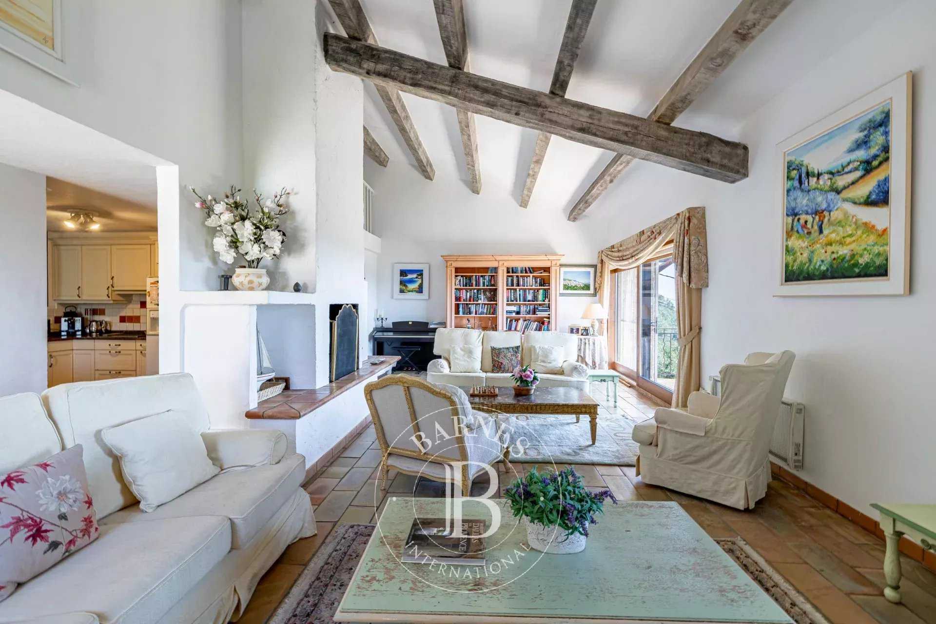 Tourrettes-sur-Loup  - Villa 6 Bedrooms