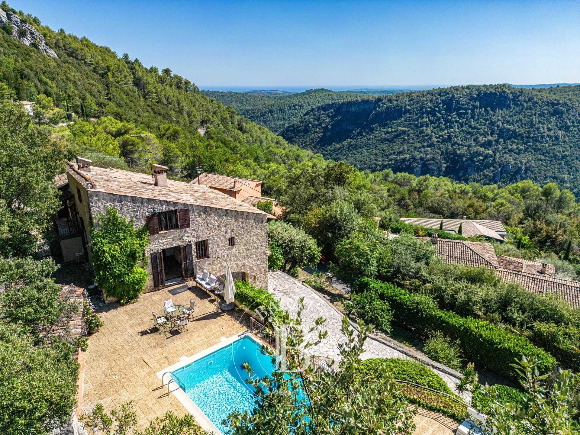 Tourrettes-sur-Loup  - Villa 6 Bedrooms