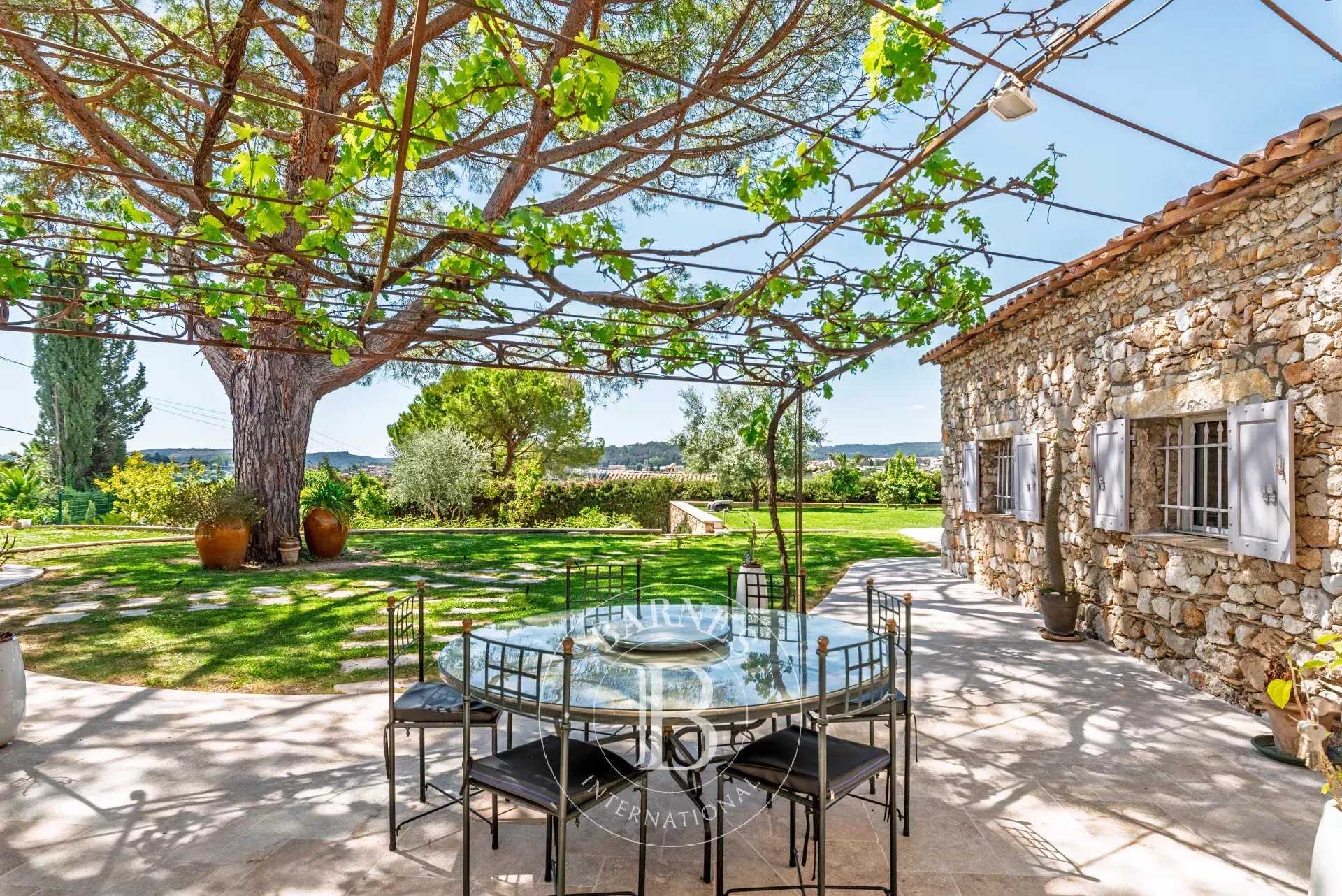 La Colle-sur-Loup  - Villa 5 Pi&egrave;ces 3 Chambres